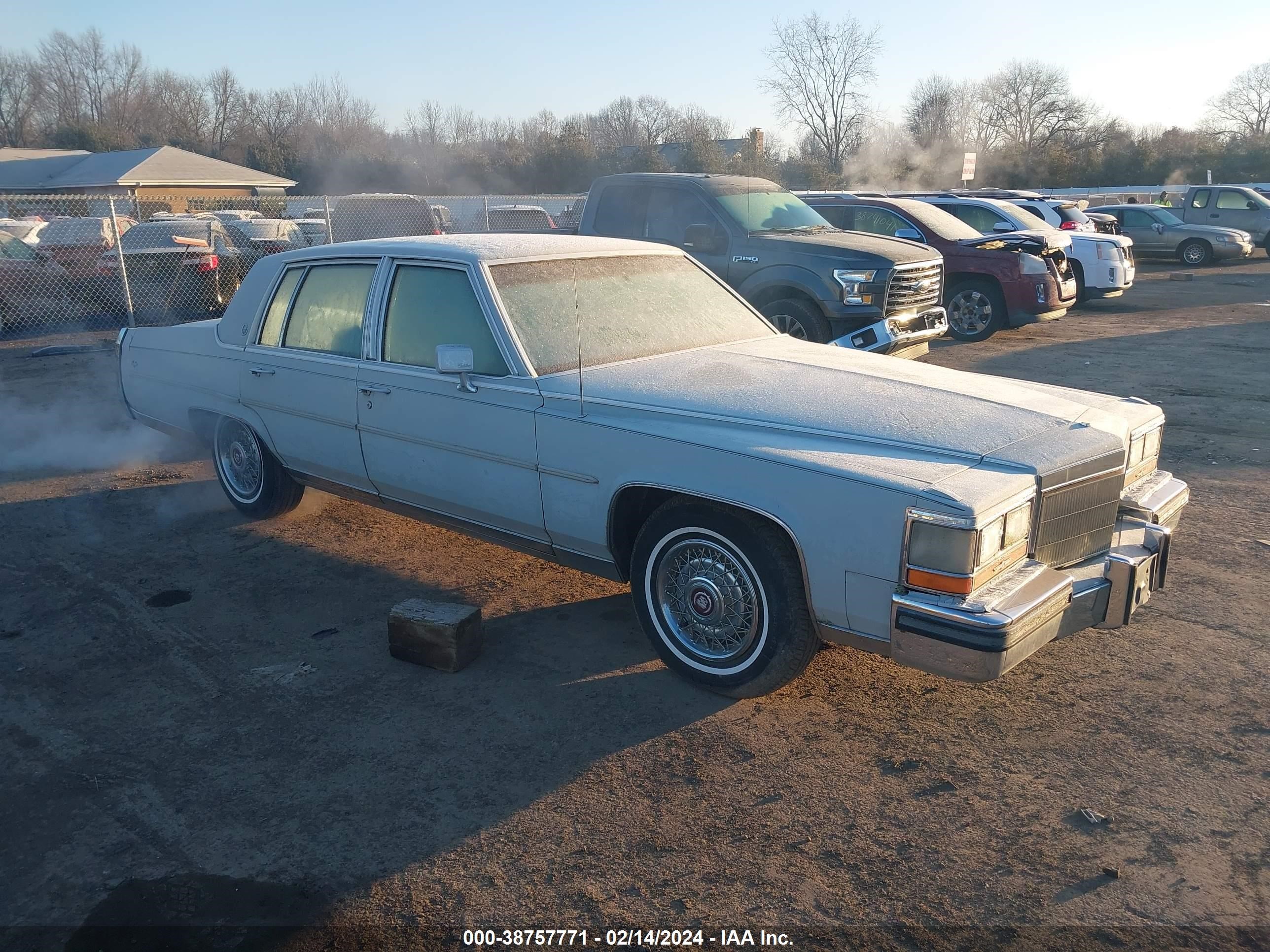 Photo 0 VIN: 1G6DW51Y3JR750414 - CADILLAC BROUGHAM 