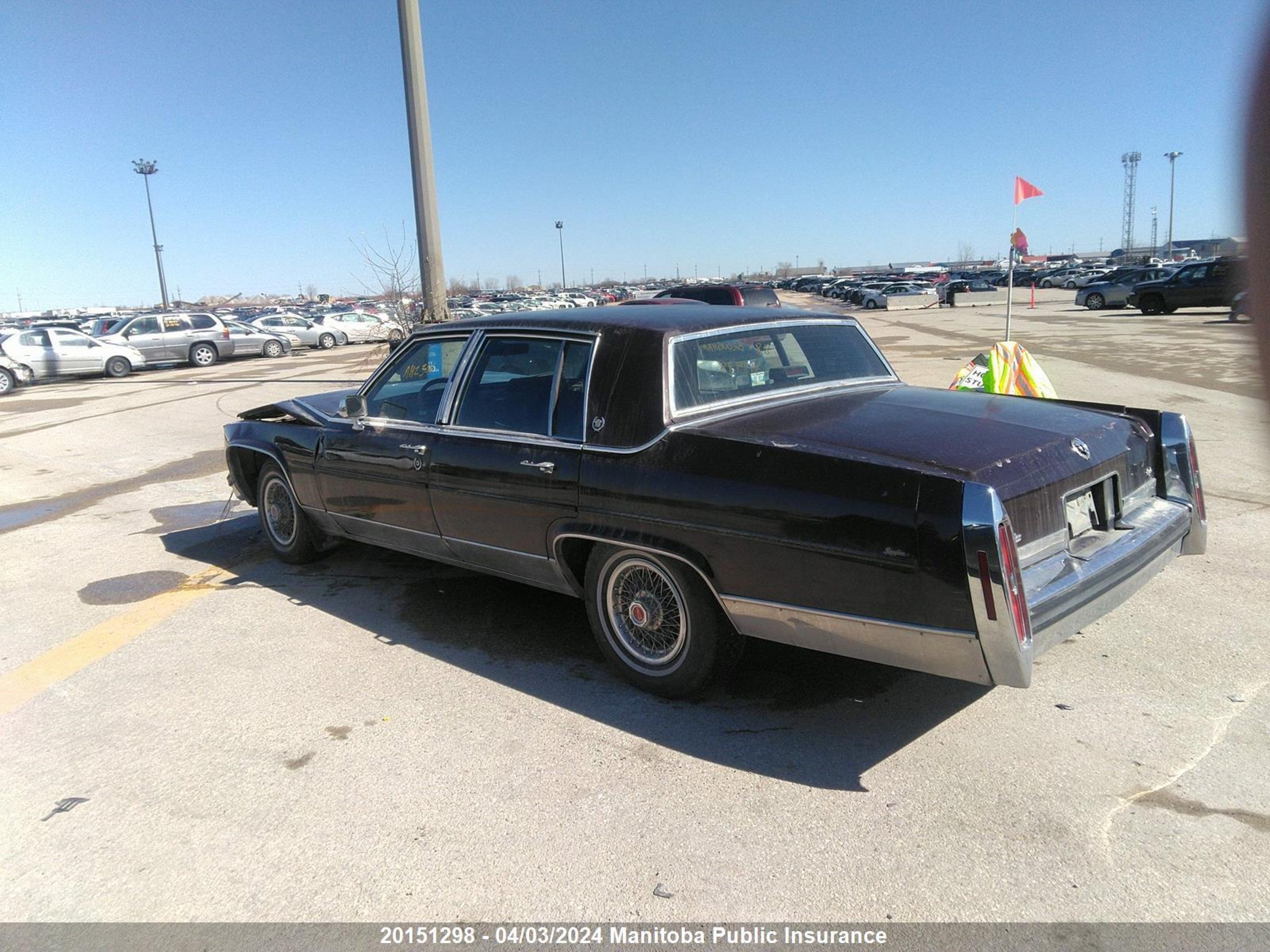 Photo 2 VIN: 1G6DW51Y4J9718975 - CADILLAC BROUGHAM 