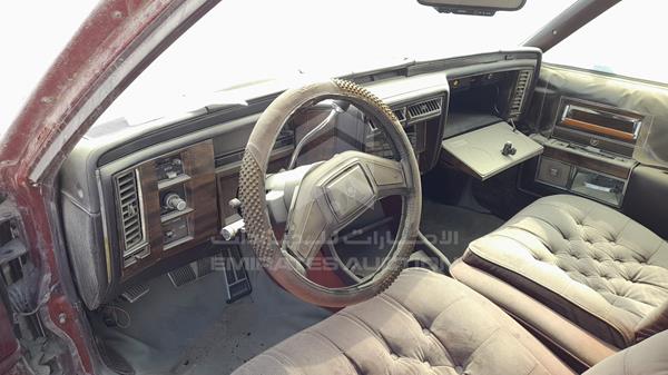 Photo 10 VIN: 1G6DW51Y8KR735246 - CADILLAC BROUGHAM 