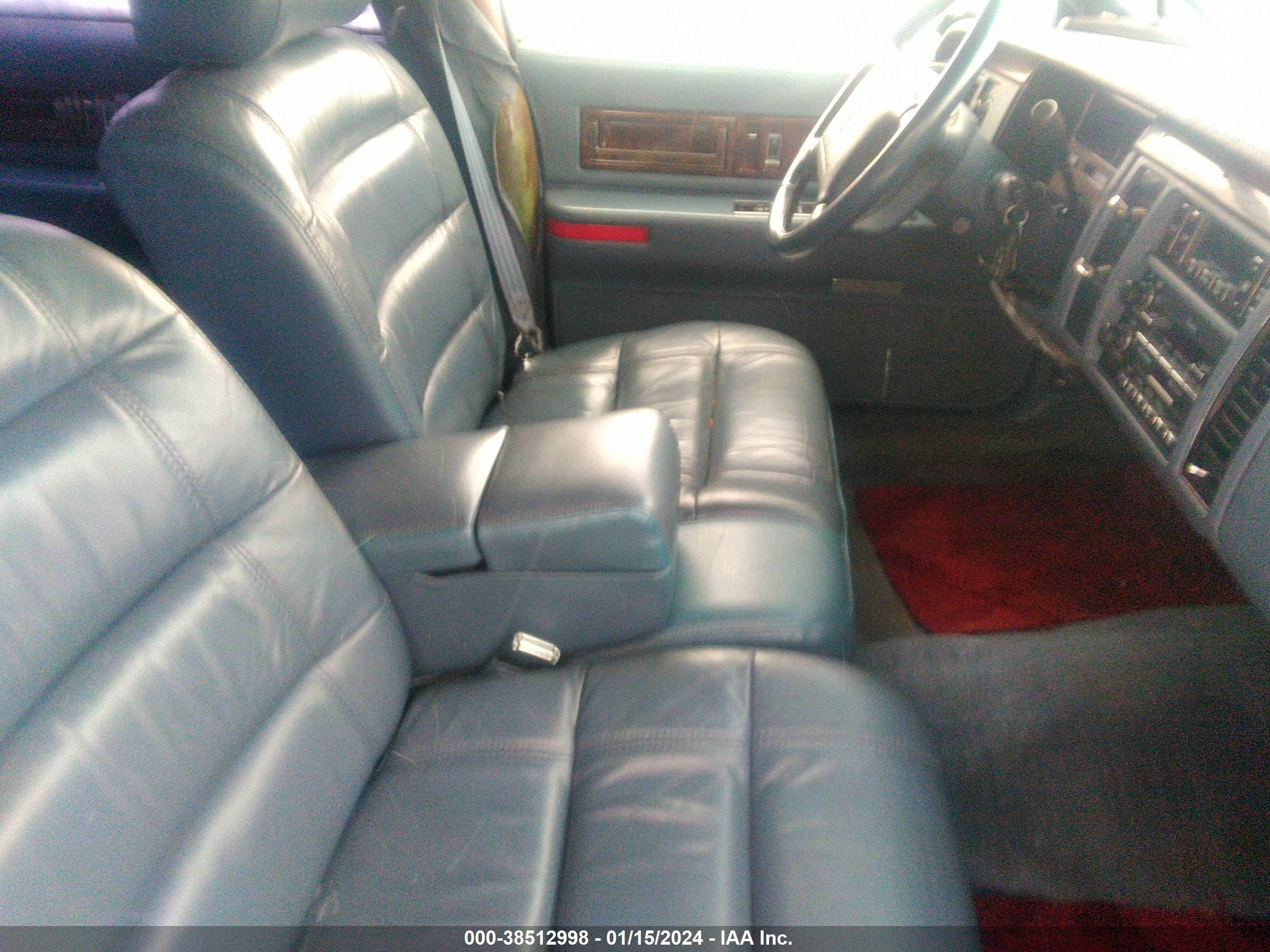 Photo 4 VIN: 1G6DW52P0RR722698 - CADILLAC FLEETWOOD 