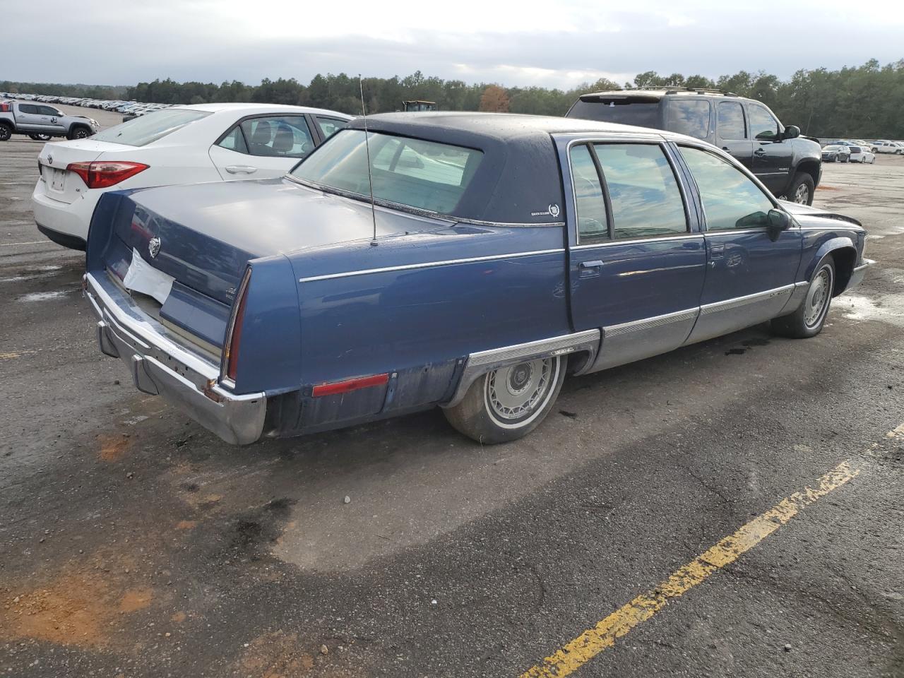 Photo 2 VIN: 1G6DW52P2RR720094 - CADILLAC FLEETWOOD 