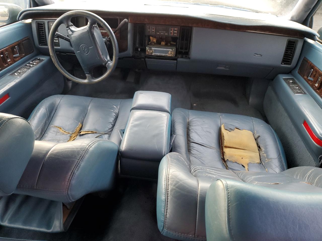 Photo 7 VIN: 1G6DW52P2RR720094 - CADILLAC FLEETWOOD 