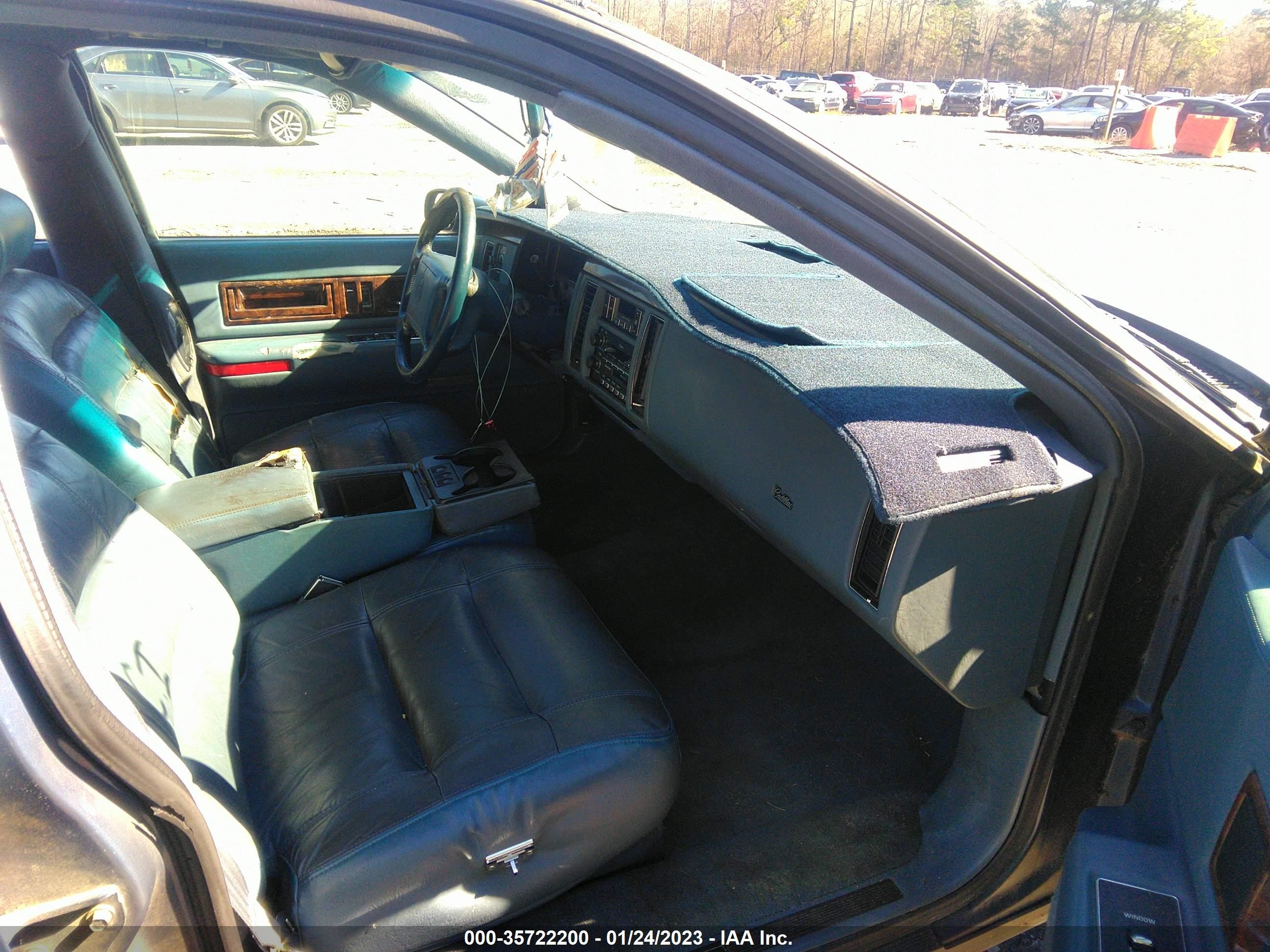 Photo 4 VIN: 1G6DW52PXRR714124 - CADILLAC FLEETWOOD 