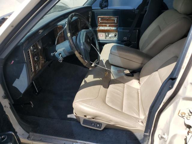 Photo 6 VIN: 1G6DW547XNR709433 - CADILLAC BROUGHAM 