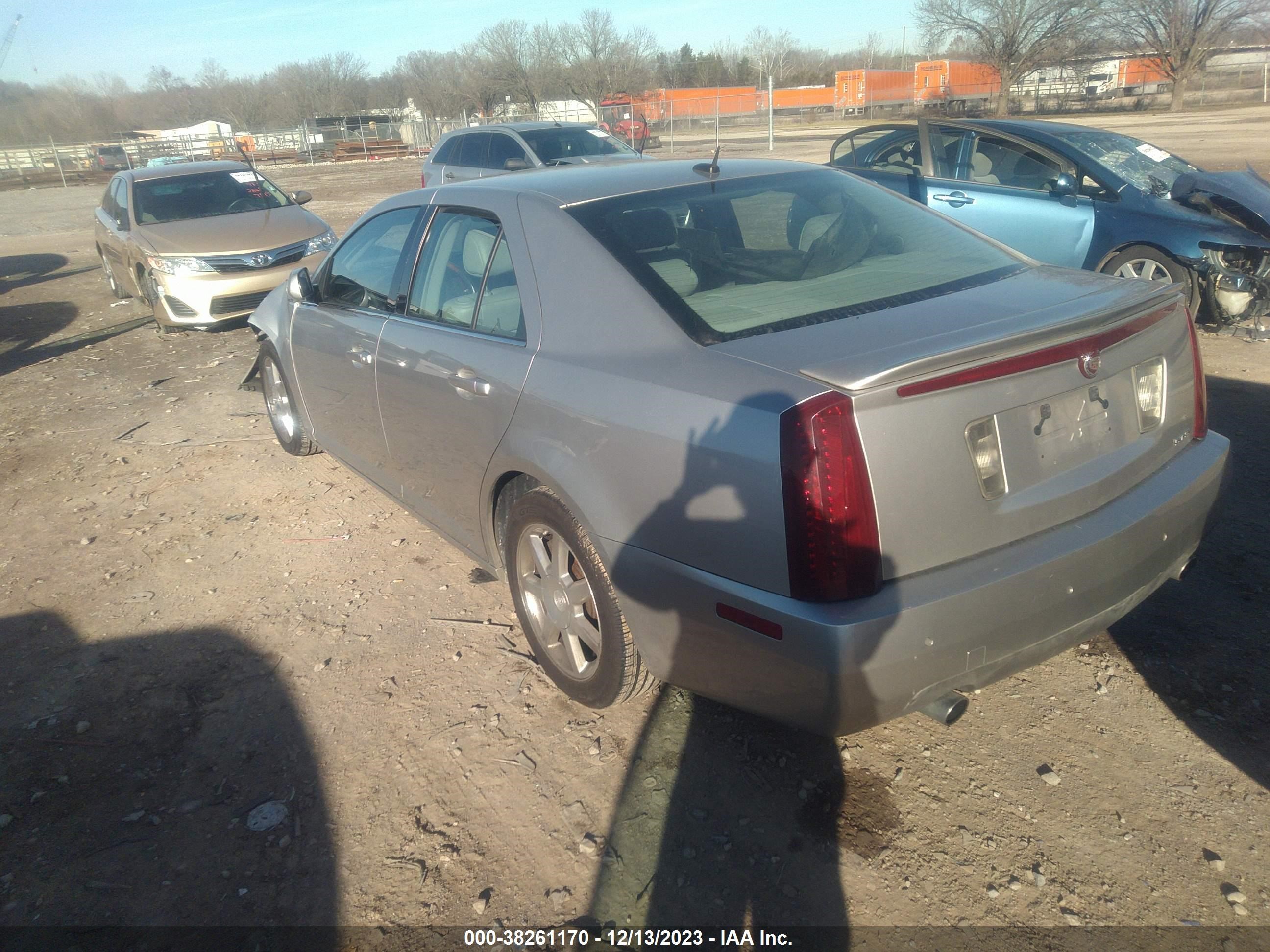 Photo 2 VIN: 1G6DW677050133292 - CADILLAC STS 