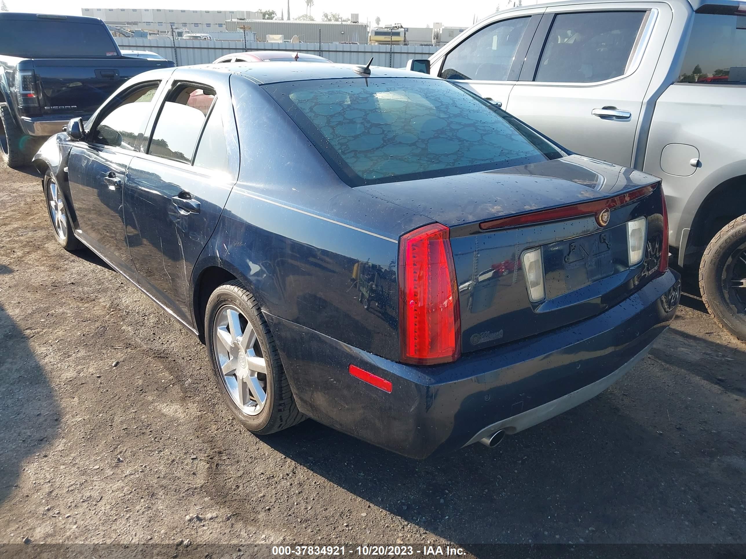 Photo 2 VIN: 1G6DW677050232324 - CADILLAC STS 