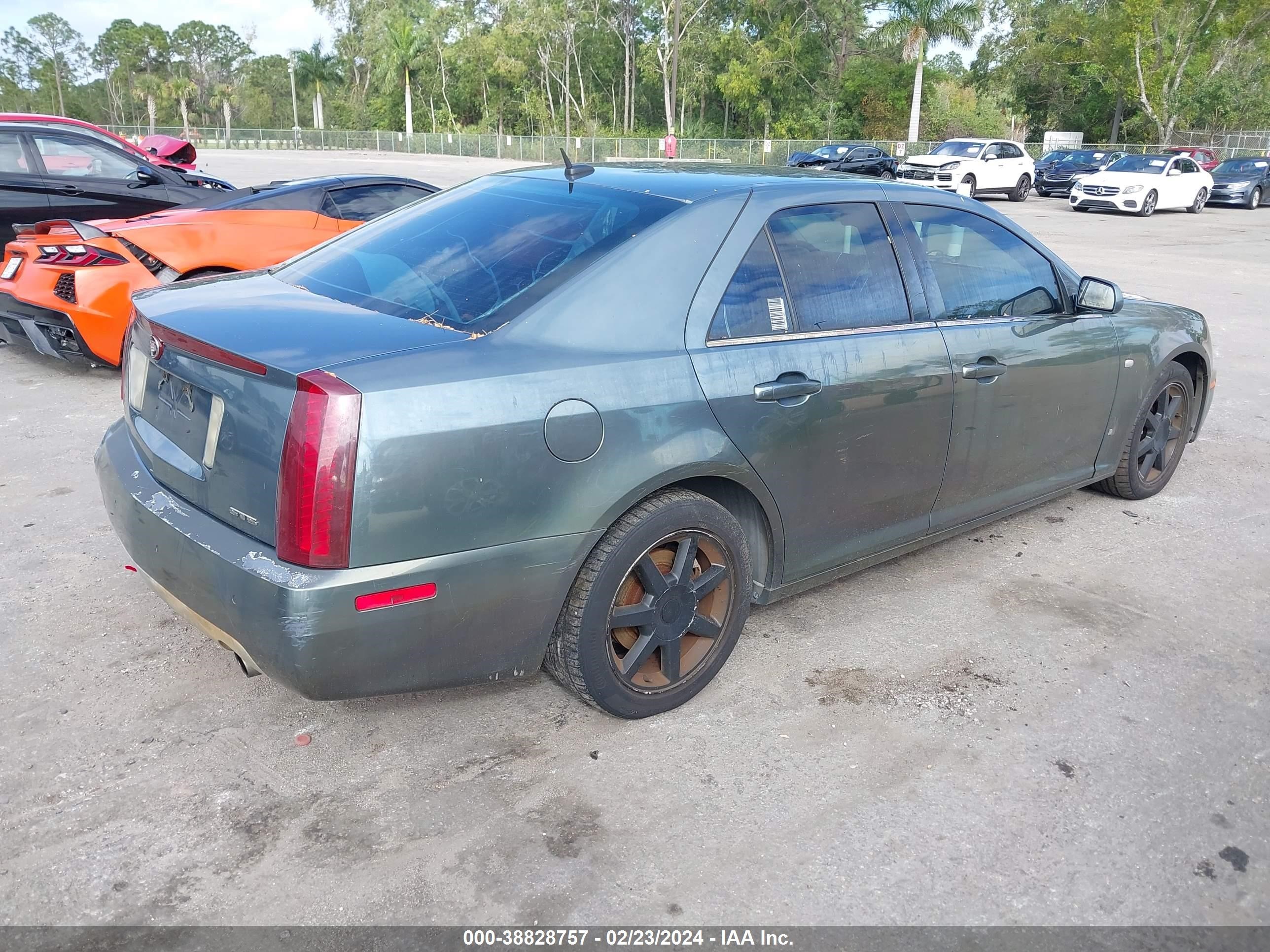 Photo 3 VIN: 1G6DW677860155574 - CADILLAC STS 