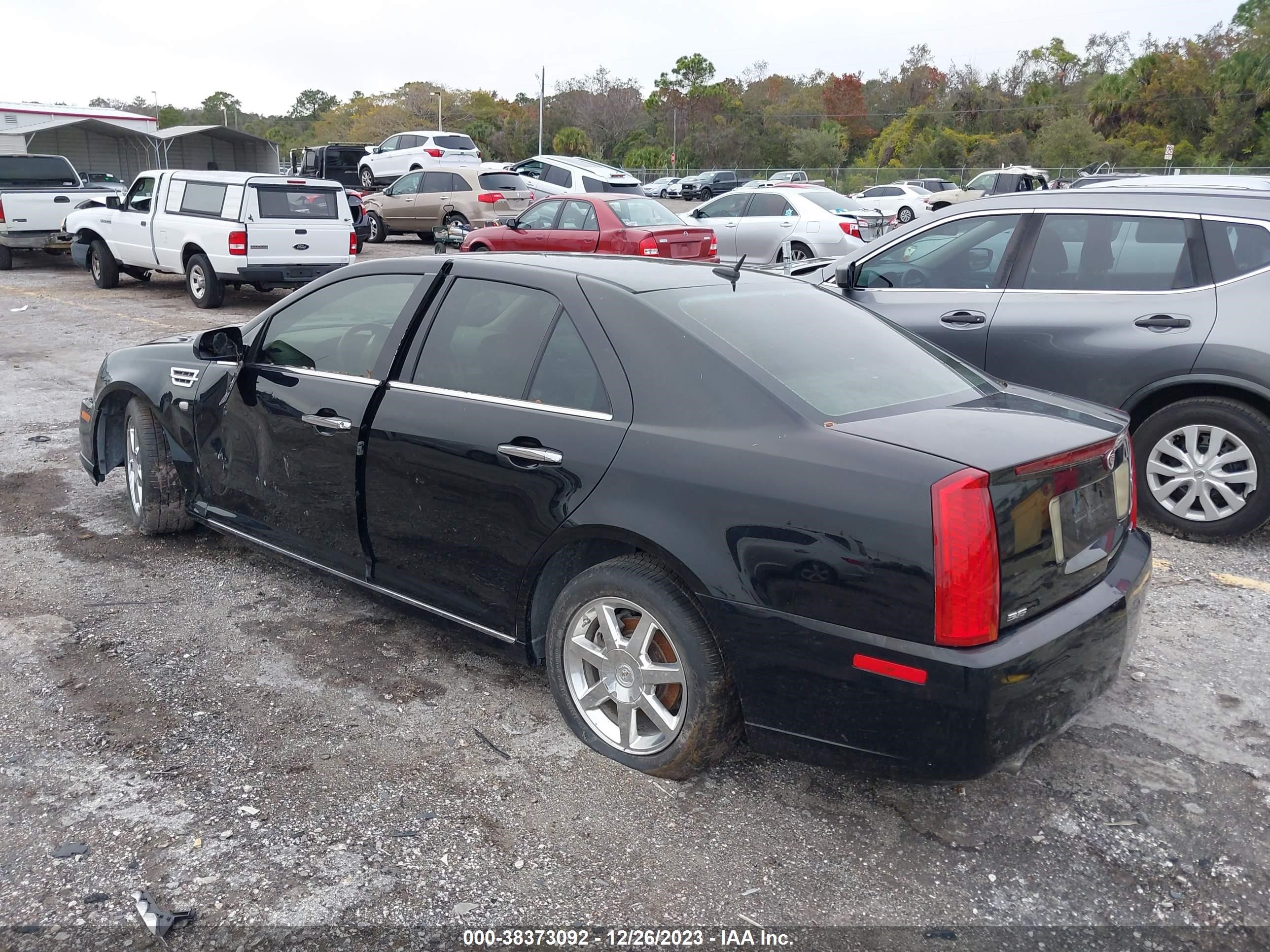 Photo 2 VIN: 1G6DW67V080172743 - CADILLAC STS 