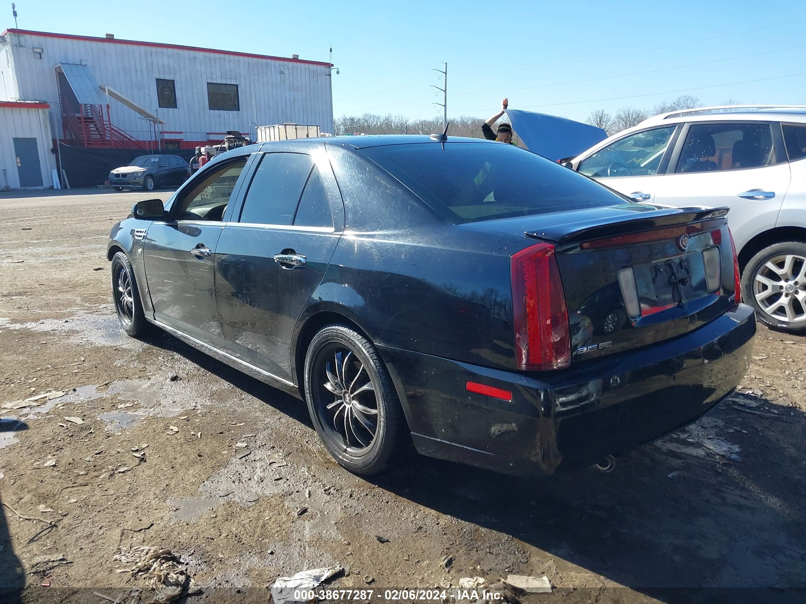 Photo 2 VIN: 1G6DW67V280102497 - CADILLAC STS 