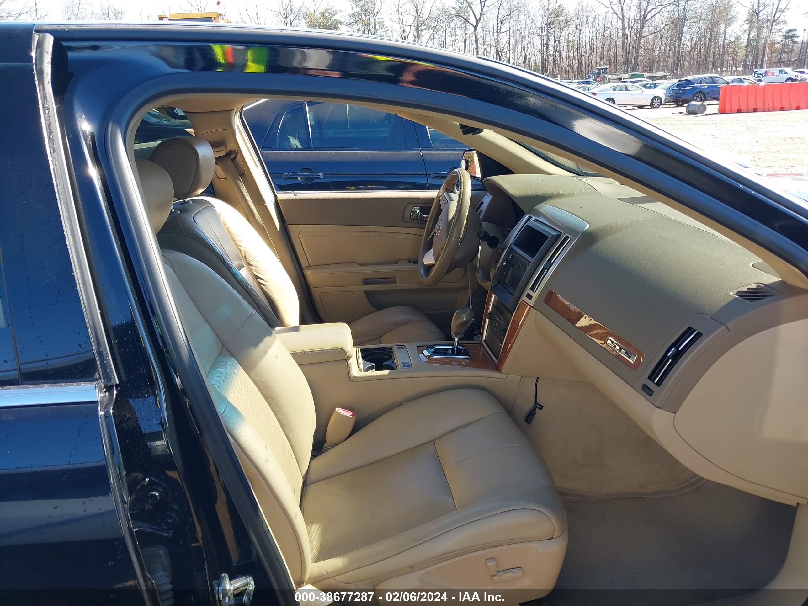 Photo 4 VIN: 1G6DW67V280102497 - CADILLAC STS 