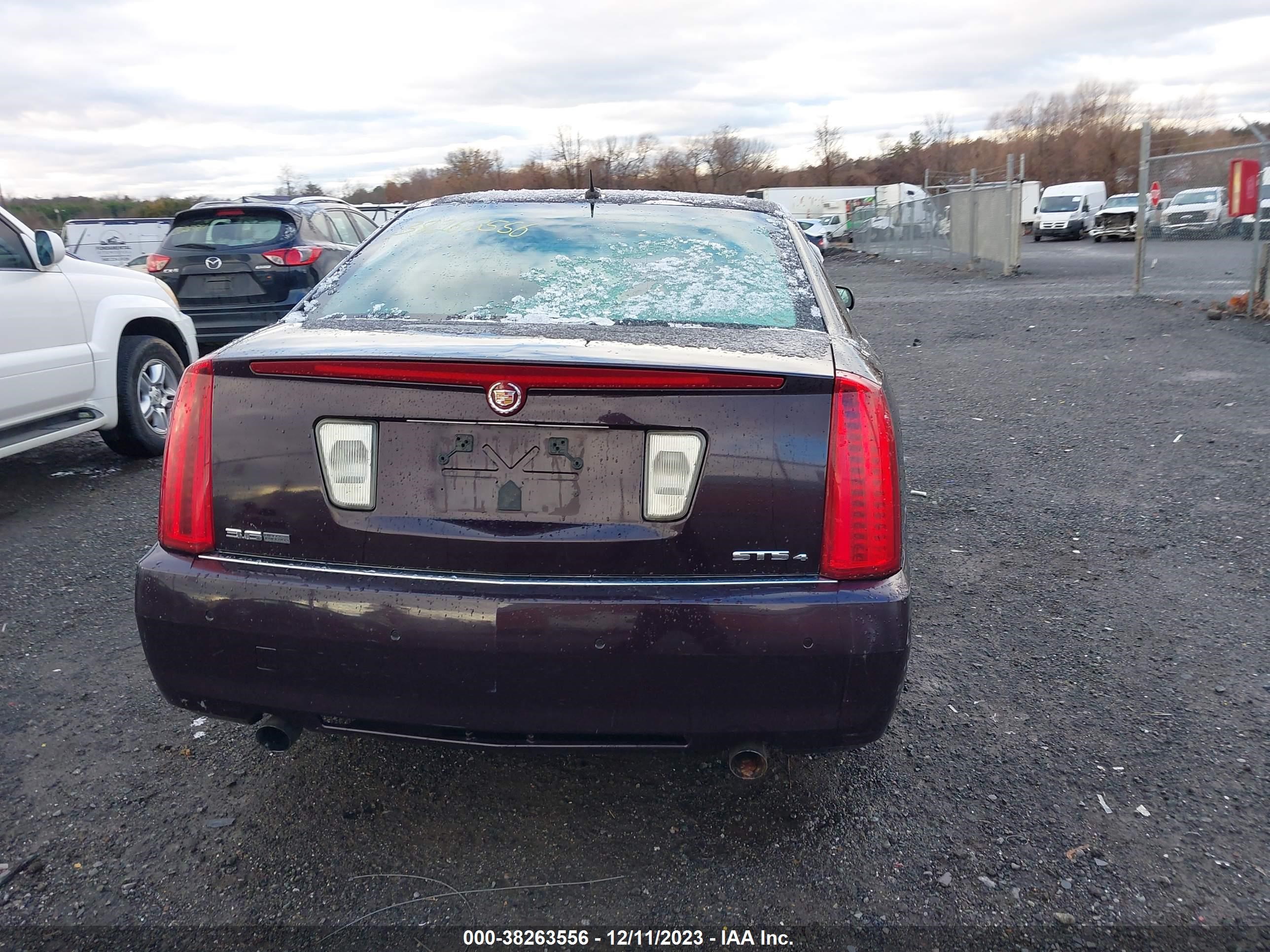 Photo 15 VIN: 1G6DW67V780119103 - CADILLAC STS 