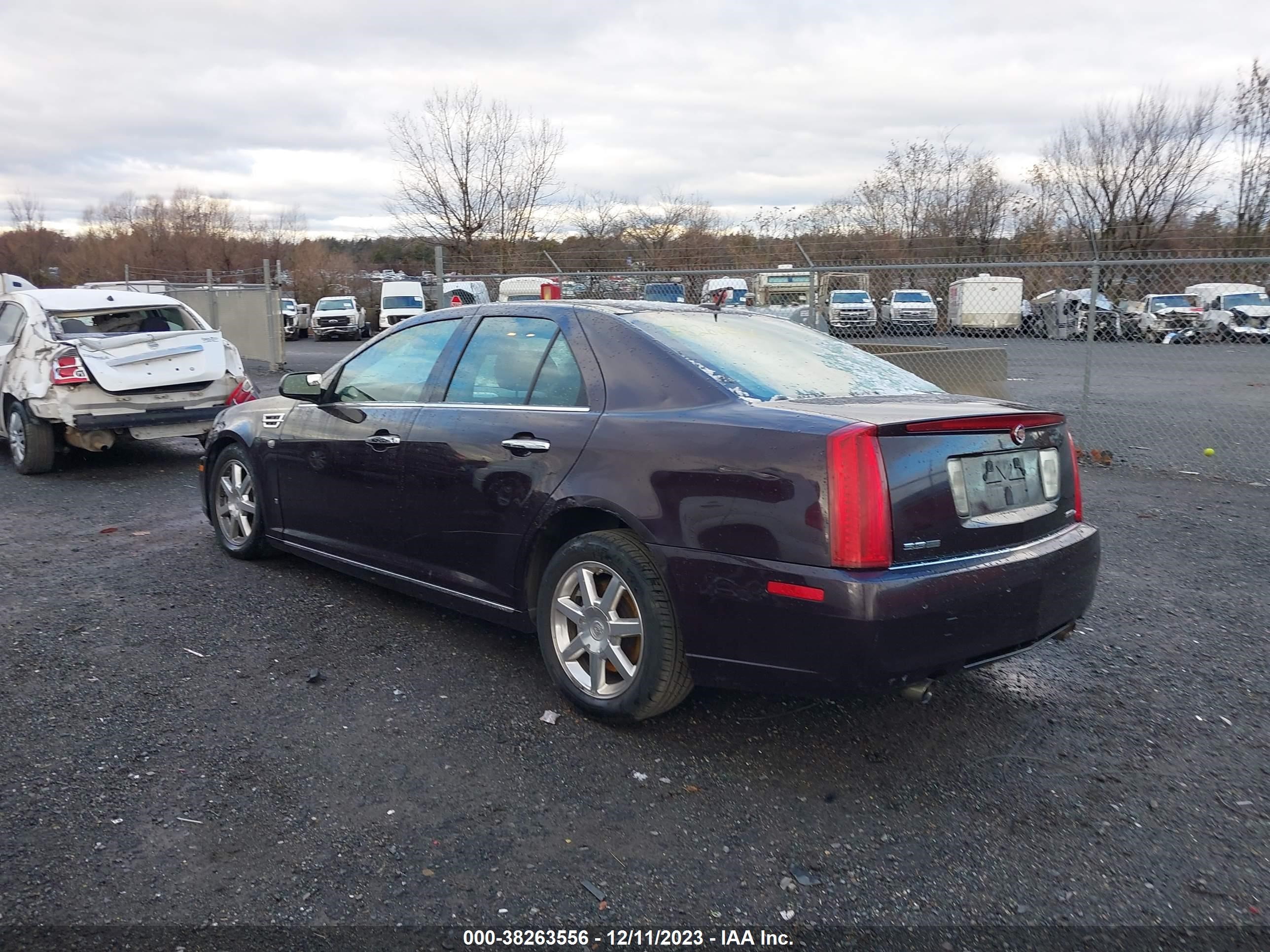 Photo 2 VIN: 1G6DW67V780119103 - CADILLAC STS 