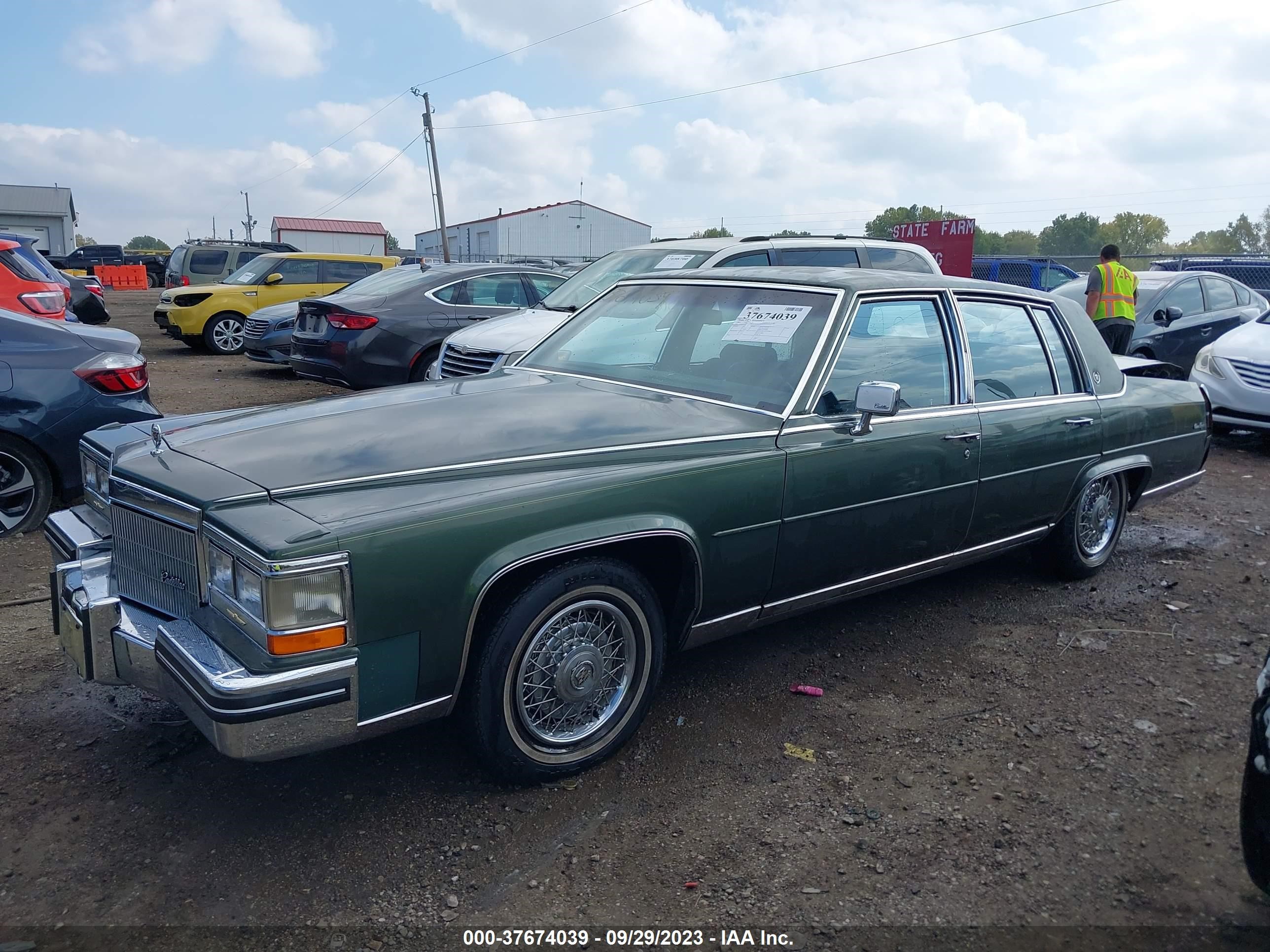 Photo 1 VIN: 1G6DW6983F9724218 - CADILLAC FLEETWOOD 