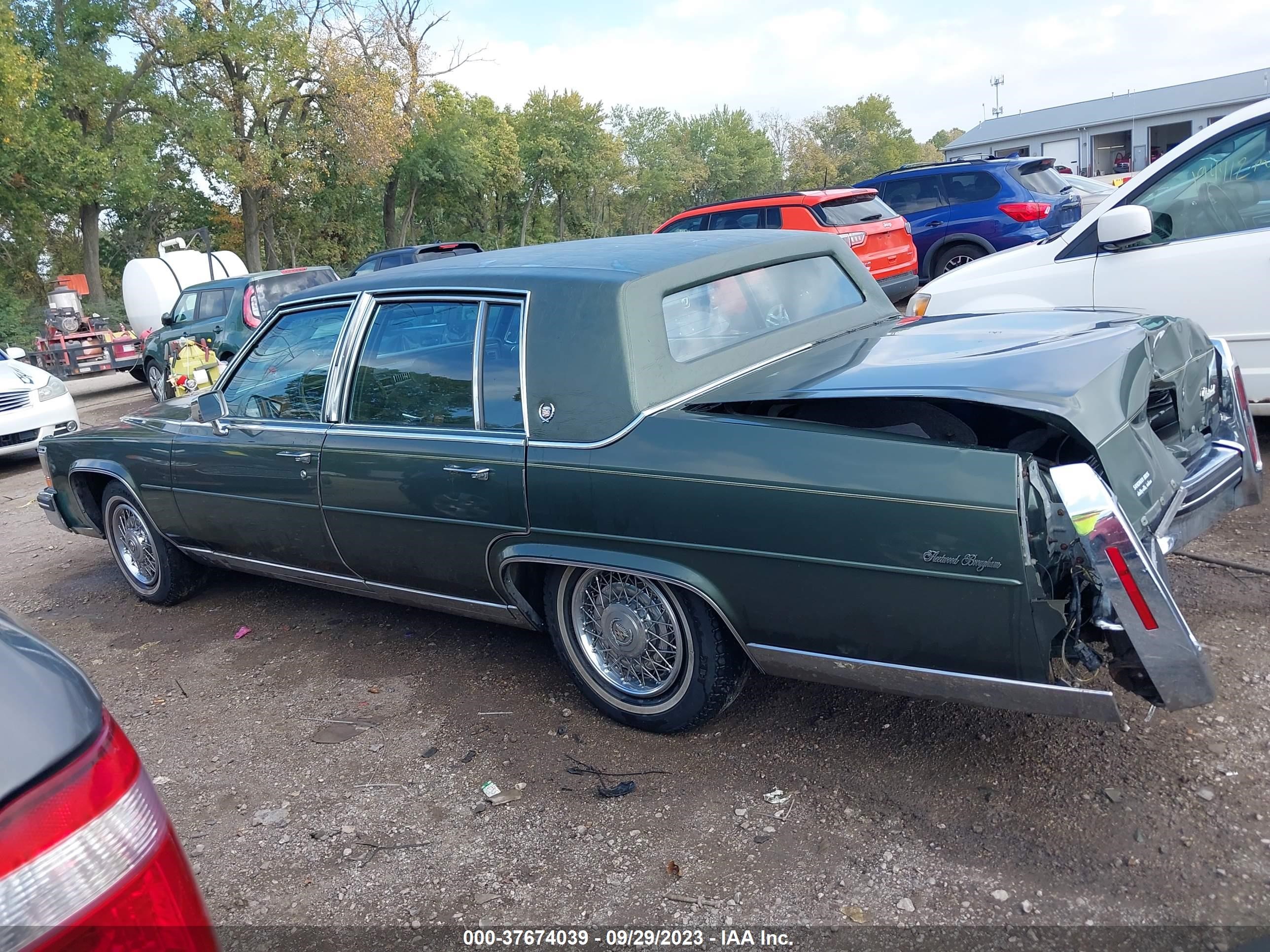 Photo 13 VIN: 1G6DW6983F9724218 - CADILLAC FLEETWOOD 