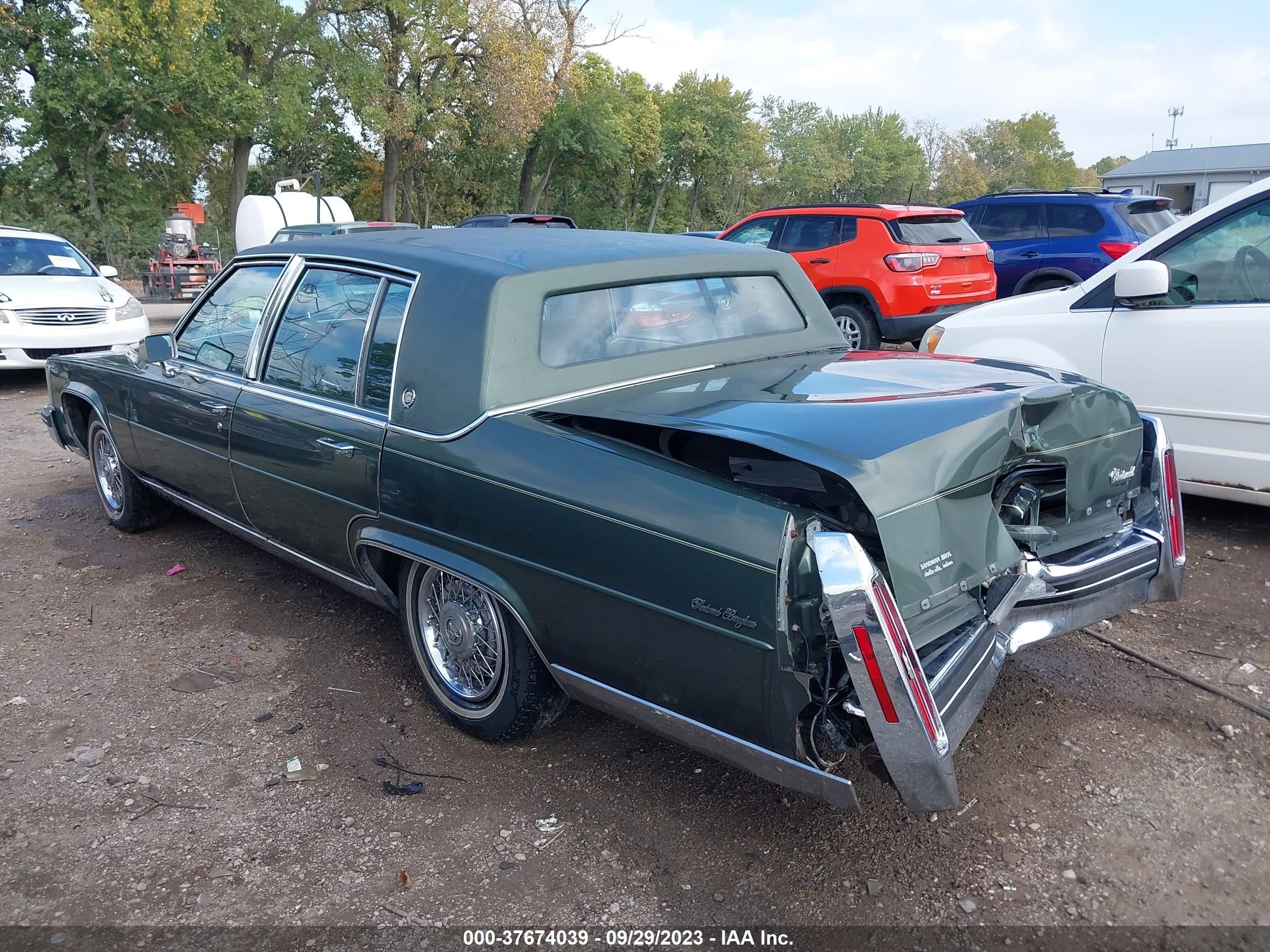 Photo 2 VIN: 1G6DW6983F9724218 - CADILLAC FLEETWOOD 