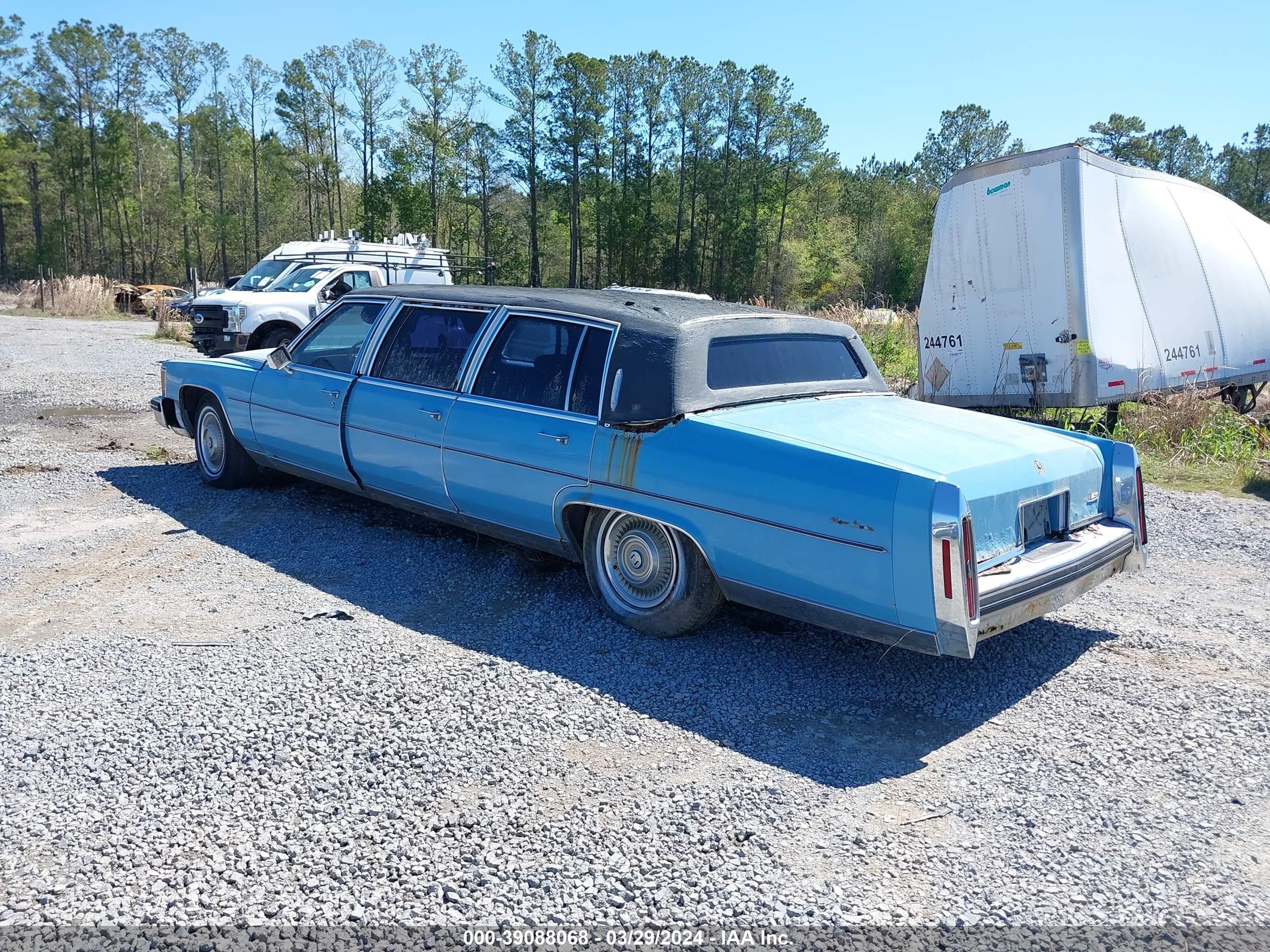 Photo 2 VIN: 1G6DW6989F9753853 - CADILLAC FLEETWOOD 