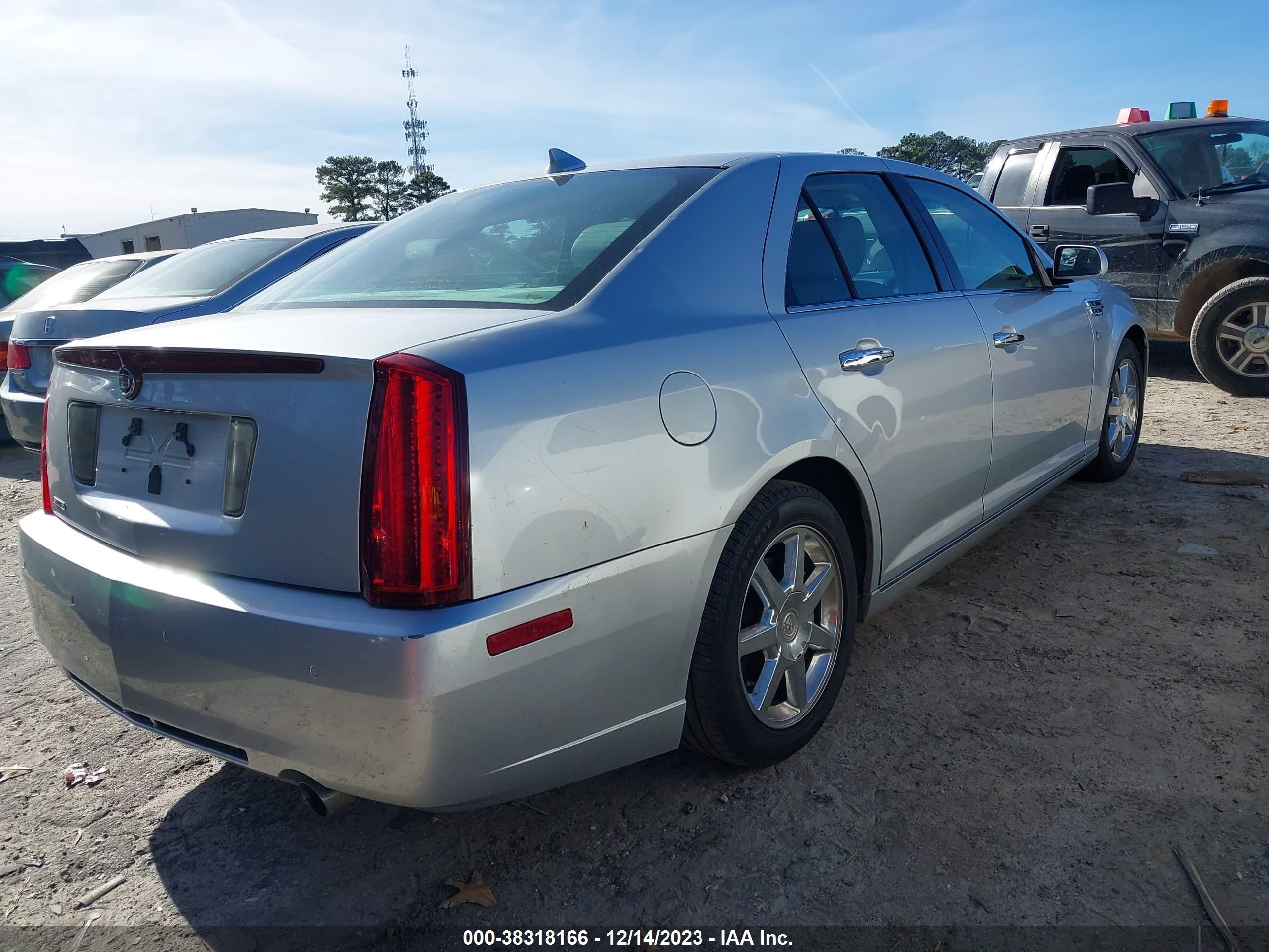 Photo 3 VIN: 1G6DW6ED1B0136299 - CADILLAC STS 