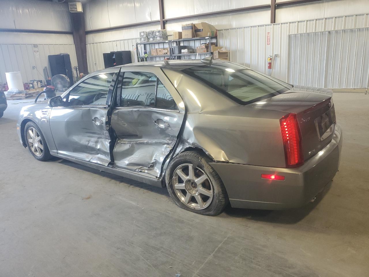 Photo 1 VIN: 1G6DW6ED5B0134586 - CADILLAC STS 