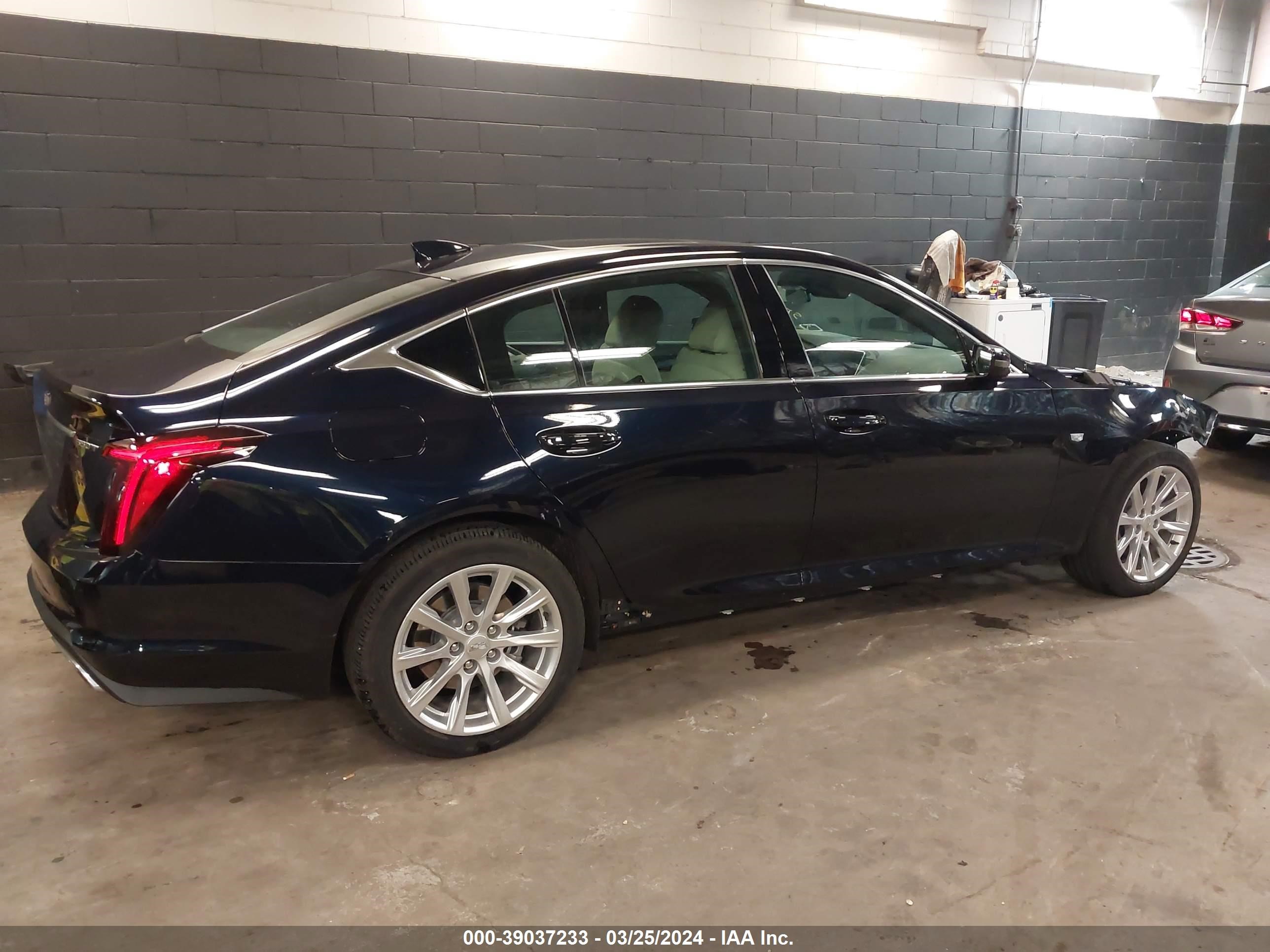 Photo 3 VIN: 1G6DX5RK8L0139640 - CADILLAC CT5 