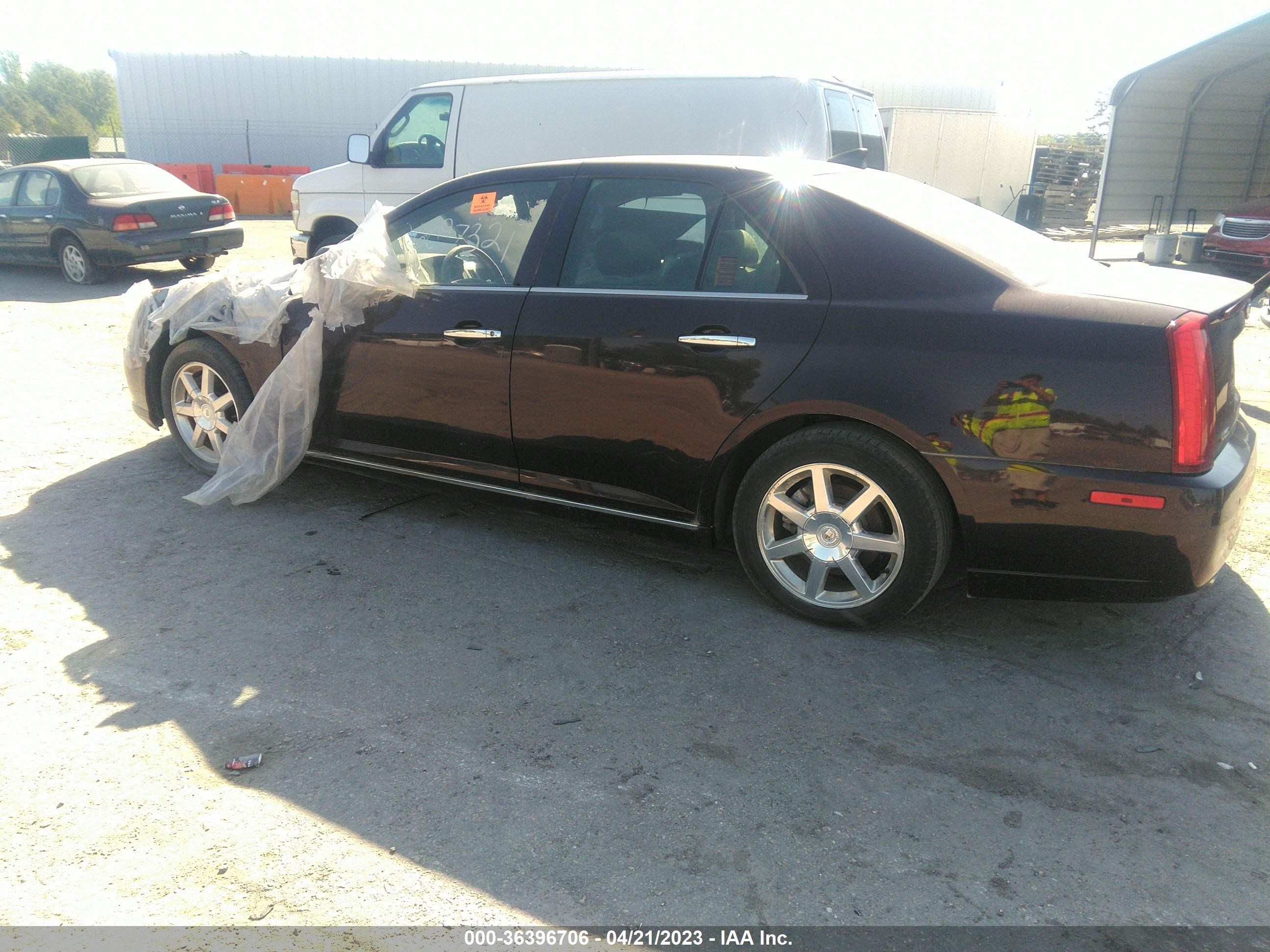 Photo 2 VIN: 1G6DZ67A890174679 - CADILLAC STS 