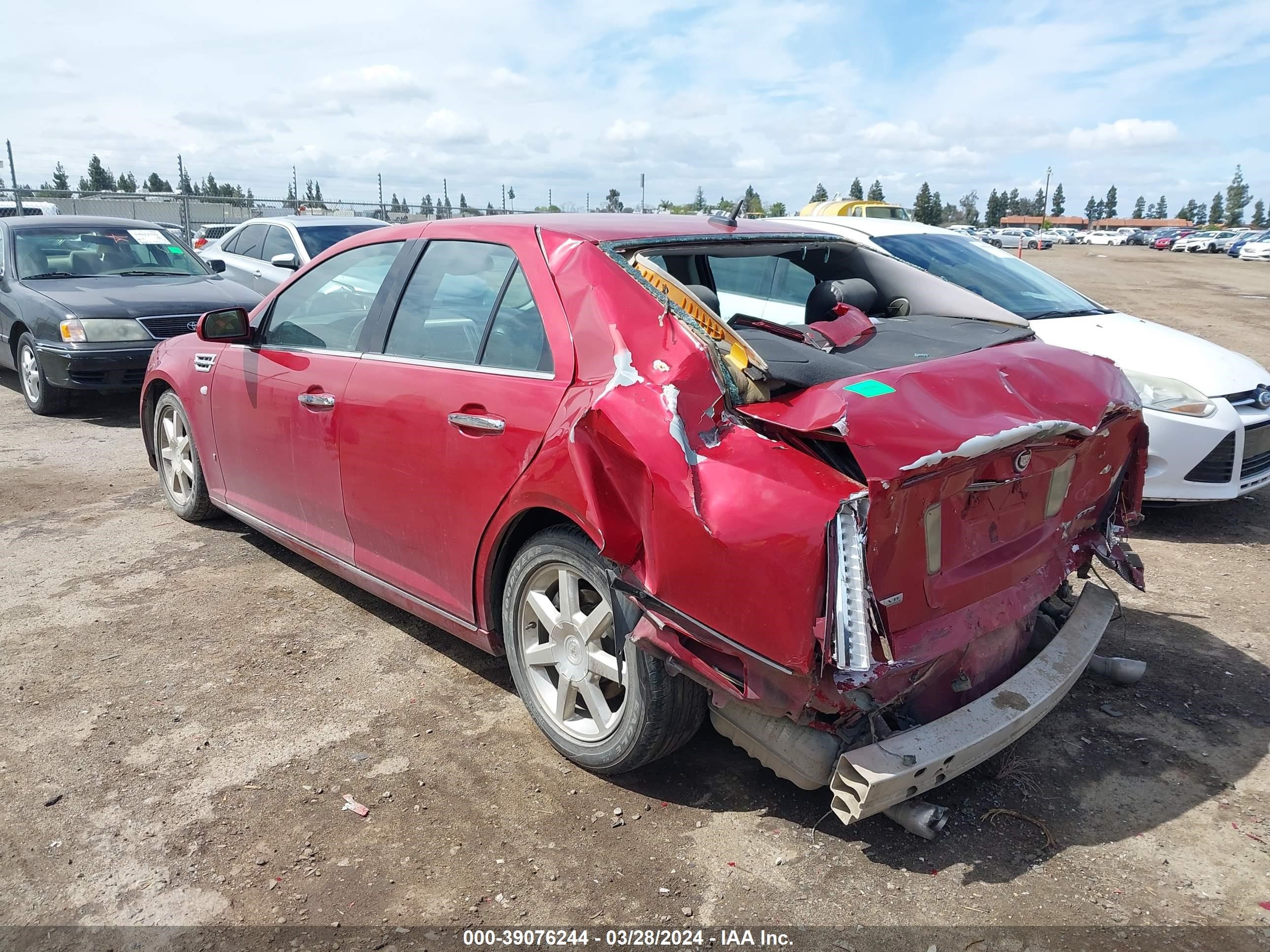 Photo 2 VIN: 1G6DZ67AX80176576 - CADILLAC STS 