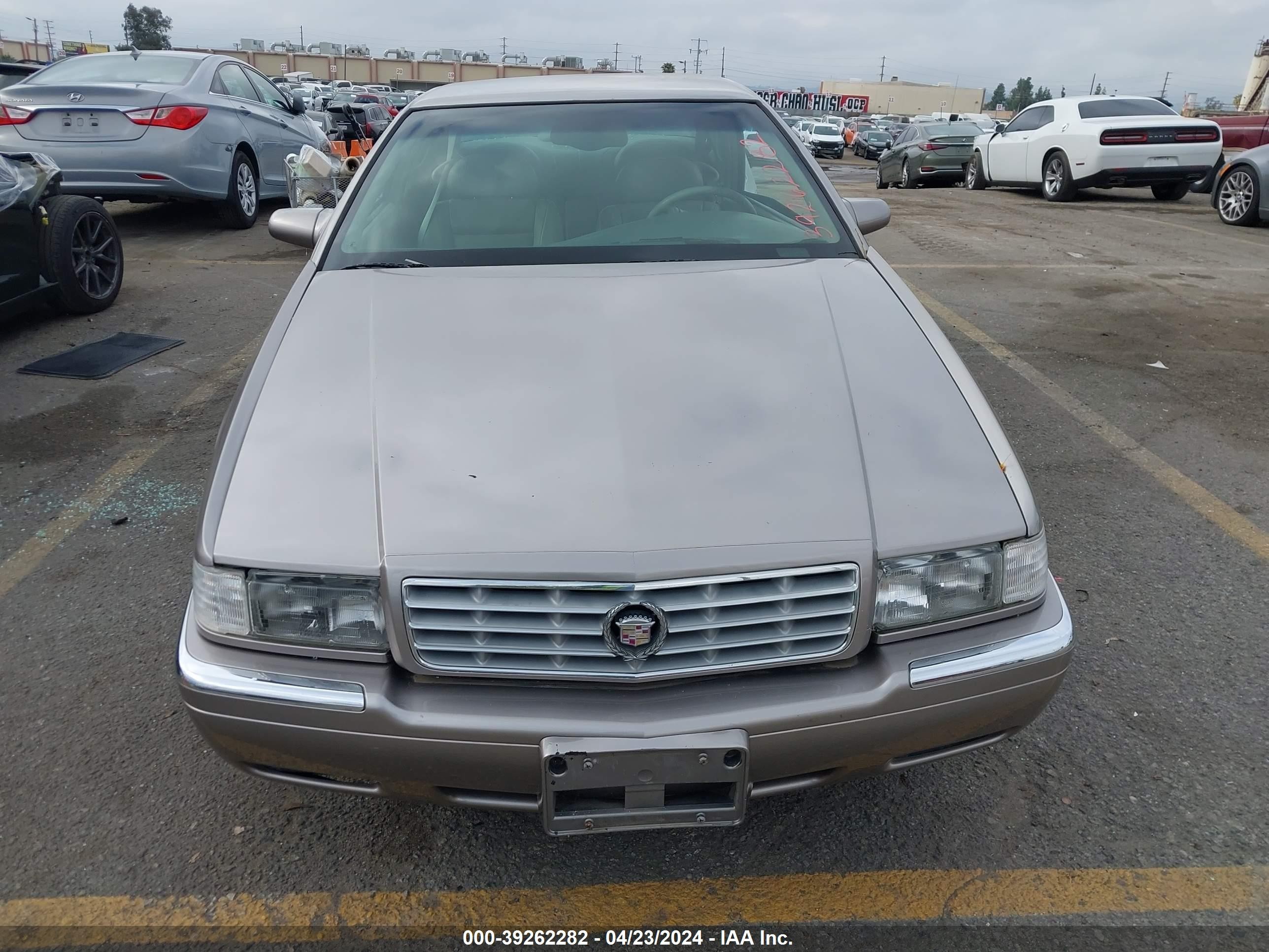 Photo 11 VIN: 1G6EL12Y1WU618194 - CADILLAC ELDORADO 