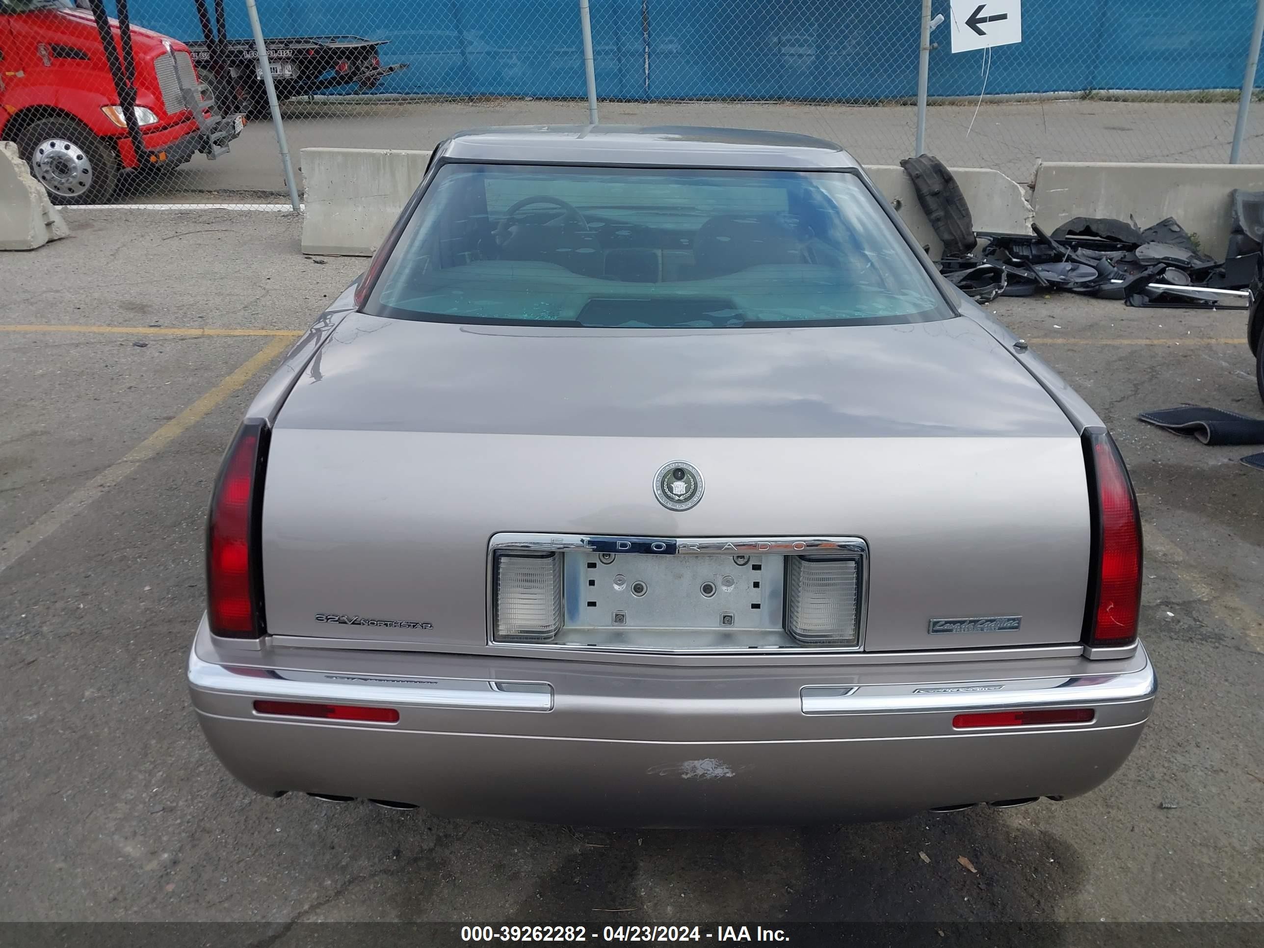 Photo 15 VIN: 1G6EL12Y1WU618194 - CADILLAC ELDORADO 