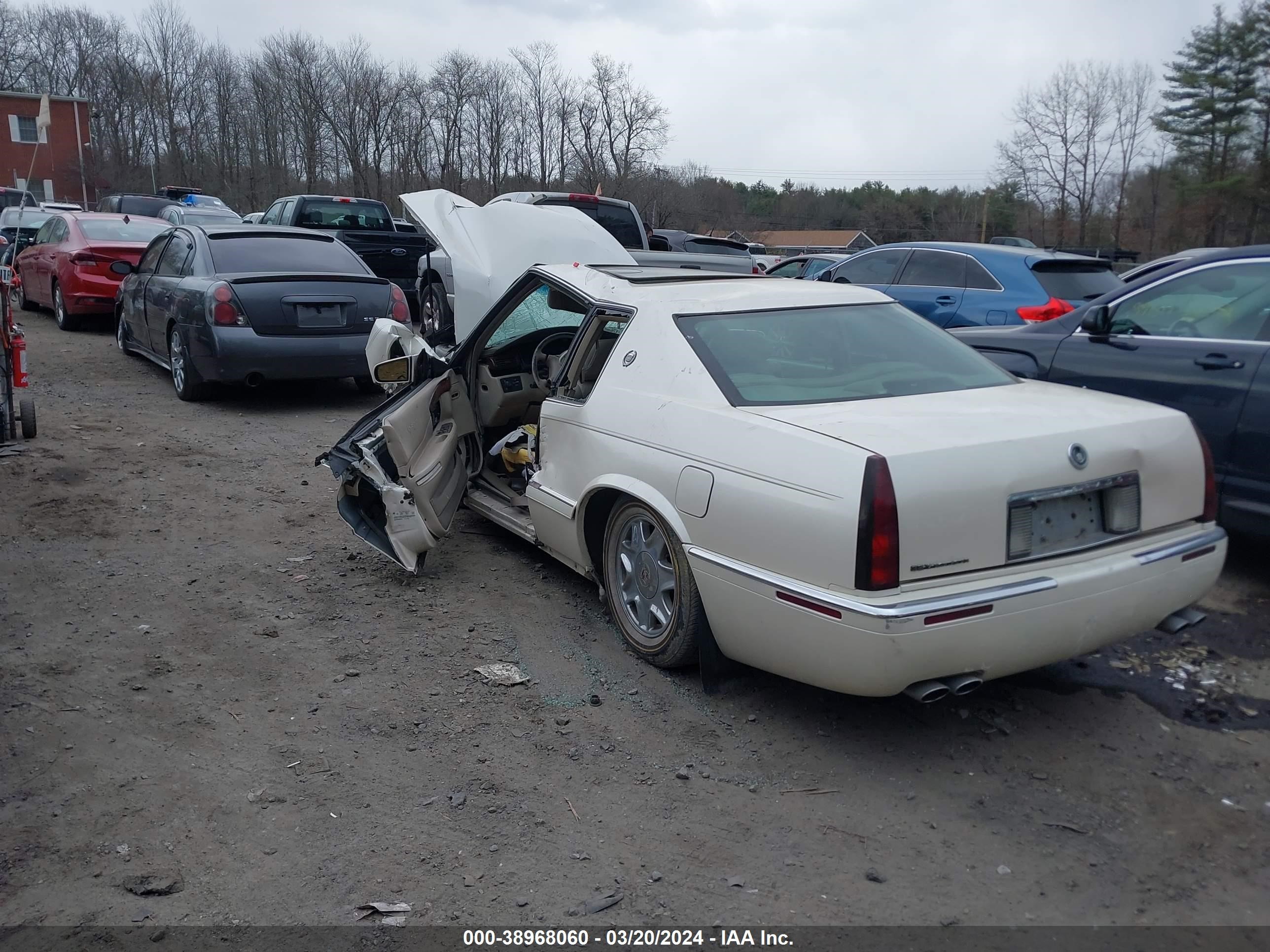 Photo 2 VIN: 1G6EL12Y2XU607643 - CADILLAC ELDORADO 