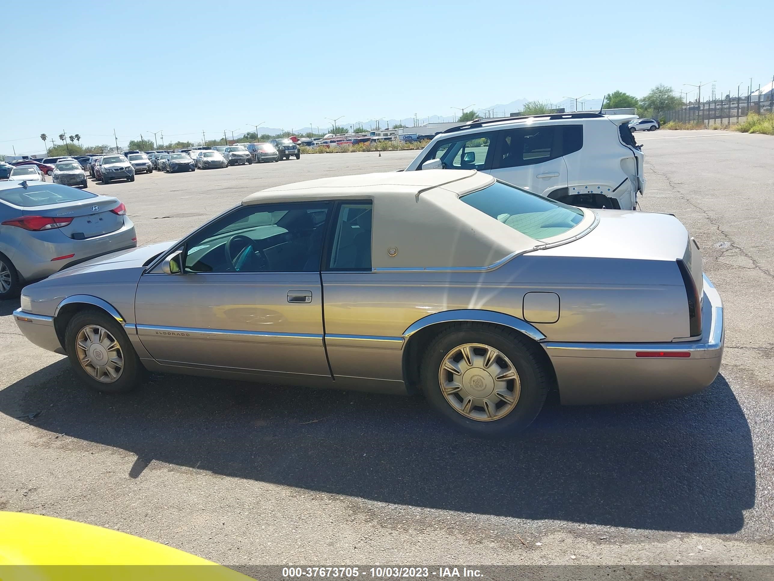 Photo 13 VIN: 1G6EL12Y3TU602381 - CADILLAC ELDORADO 