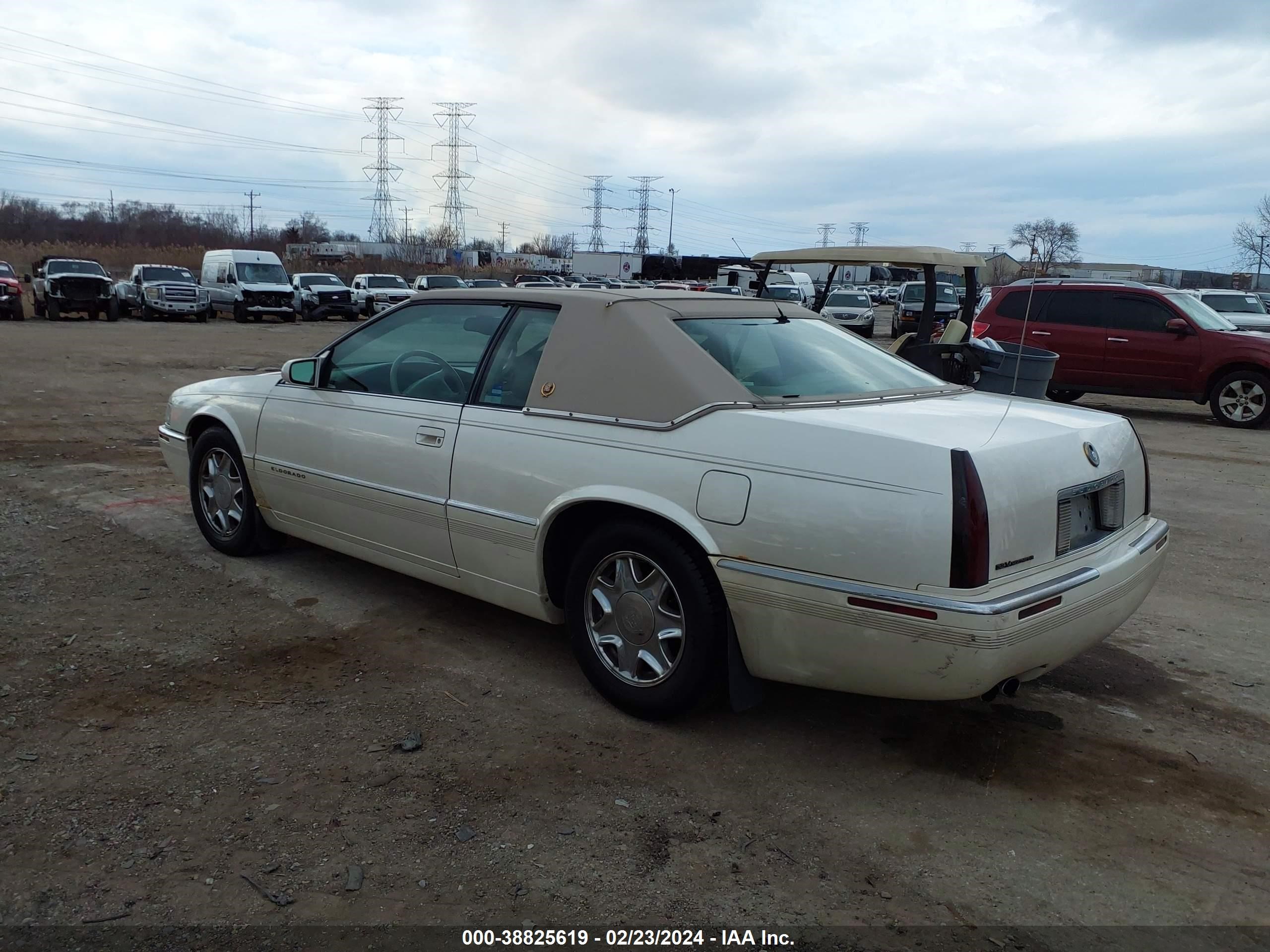 Photo 2 VIN: 1G6EL12Y5XU614392 - CADILLAC ELDORADO 