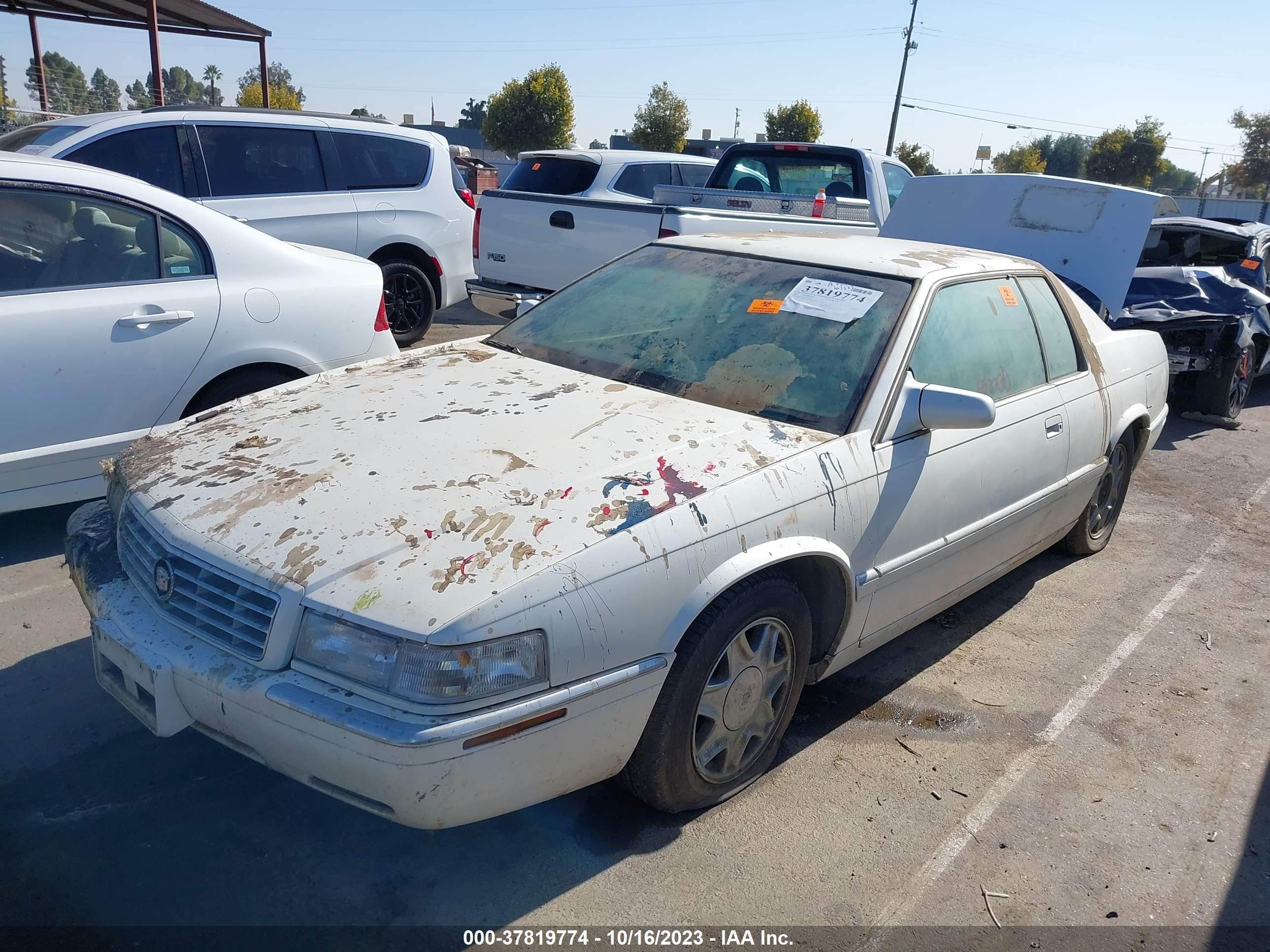 Photo 1 VIN: 1G6EL12Y8YU165680 - CADILLAC ELDORADO 