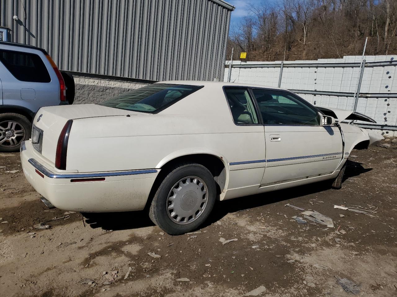 Photo 2 VIN: 1G6EL12Y9TU617712 - CADILLAC ELDORADO 