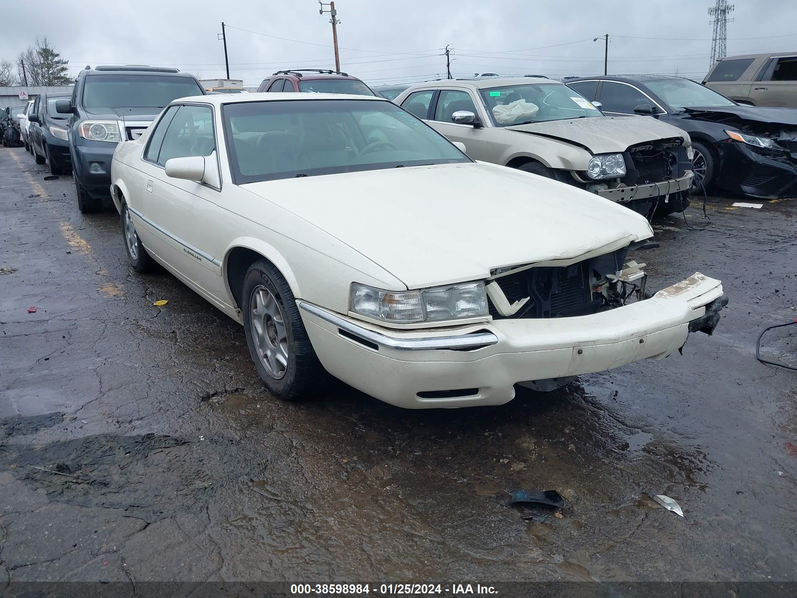 Photo 0 VIN: 1G6EL12Y9XU601080 - CADILLAC ELDORADO 