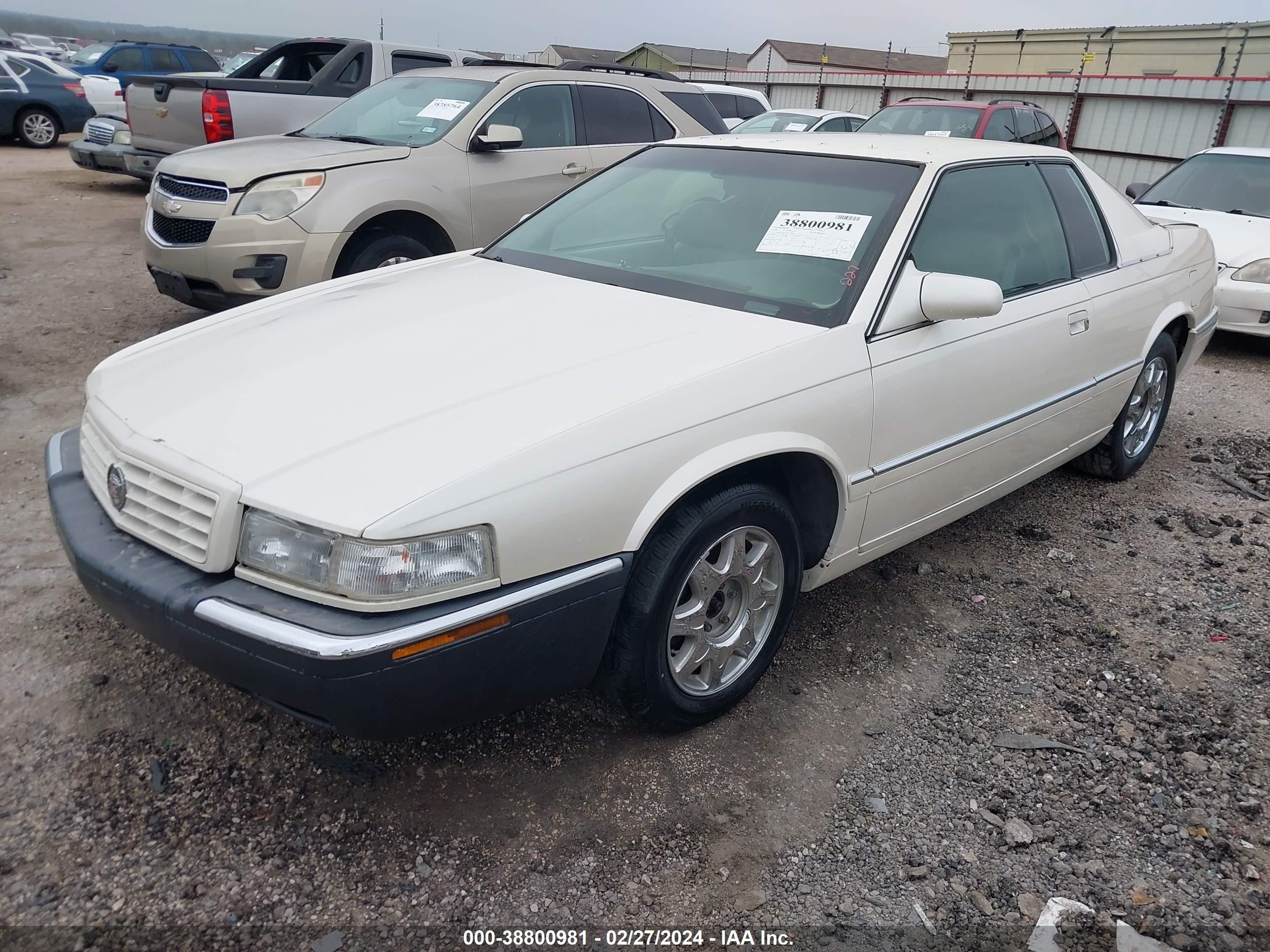 Photo 1 VIN: 1G6ET1291WU618401 - CADILLAC ELDORADO 