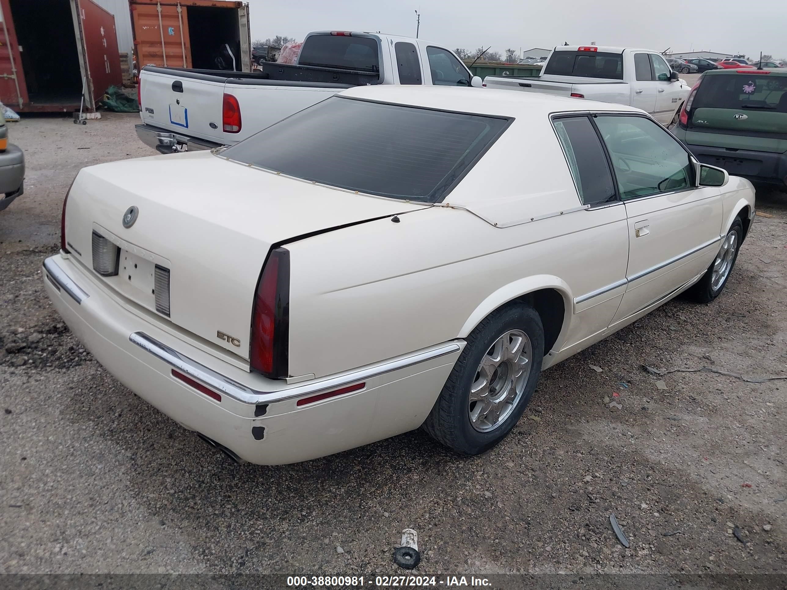 Photo 3 VIN: 1G6ET1291WU618401 - CADILLAC ELDORADO 