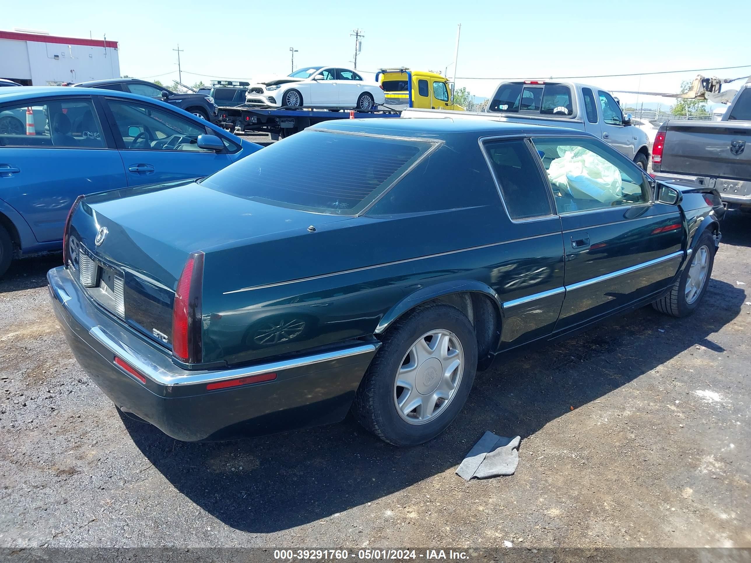 Photo 3 VIN: 1G6ET1293TU600073 - CADILLAC ELDORADO 