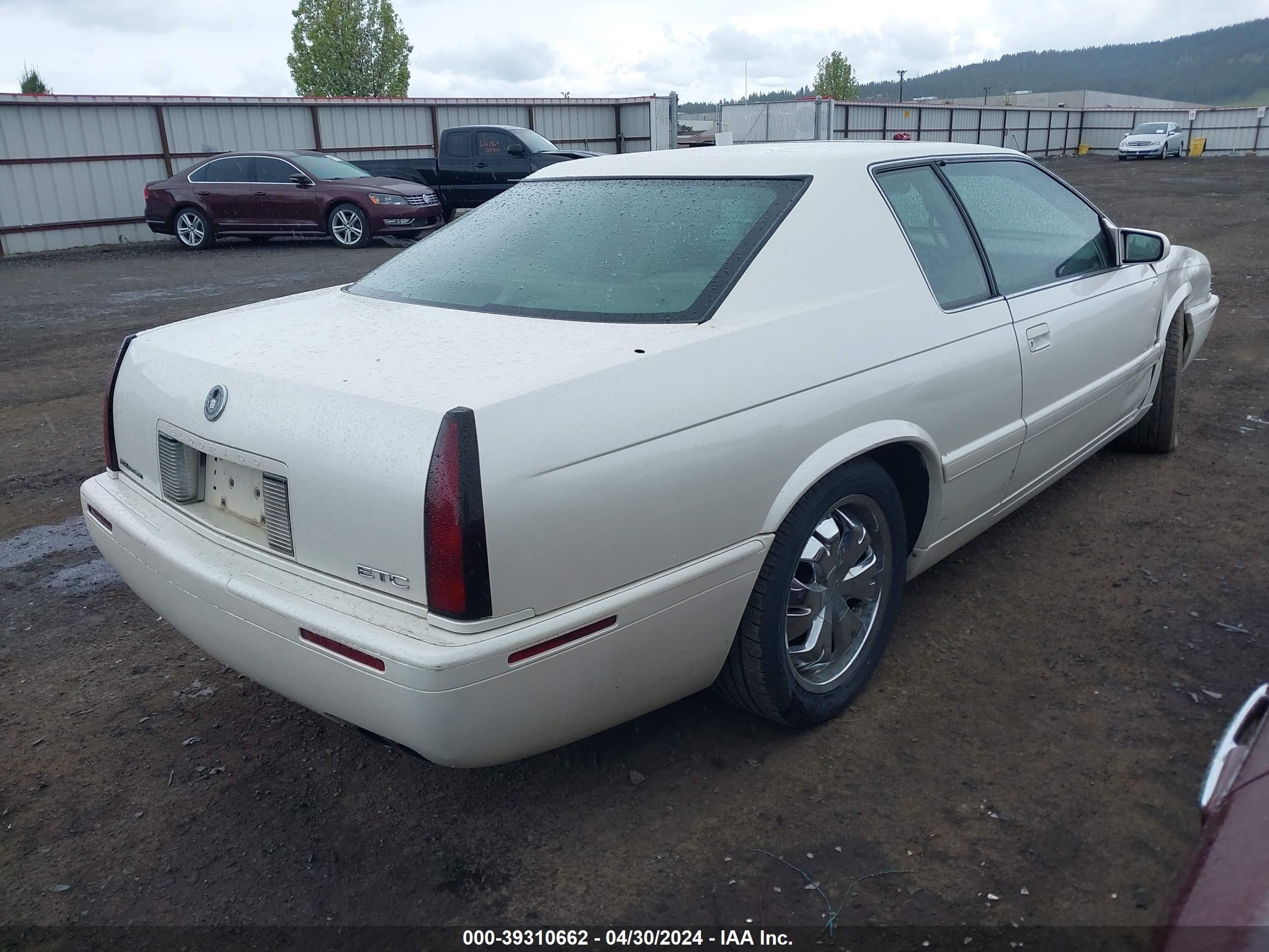 Photo 3 VIN: 1G6ET1297YU155411 - CADILLAC ELDORADO 