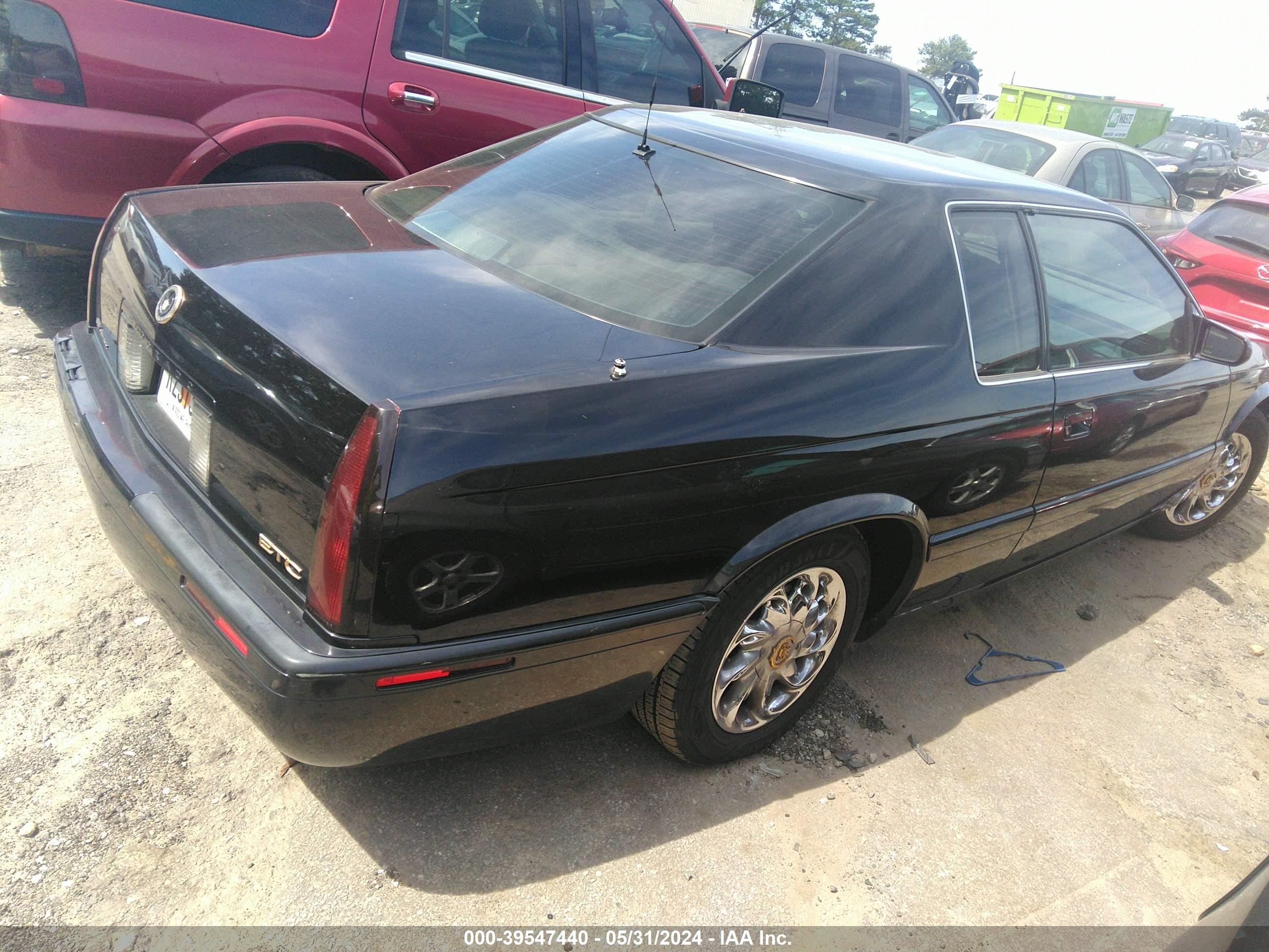 Photo 3 VIN: 1G6ET1298YU200436 - CADILLAC ELDORADO 