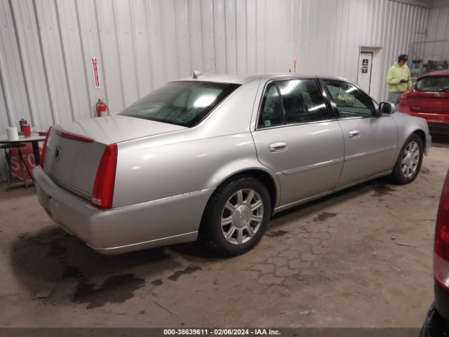 Photo 3 VIN: 1G6KA5E63BU100799 - CADILLAC DTS 