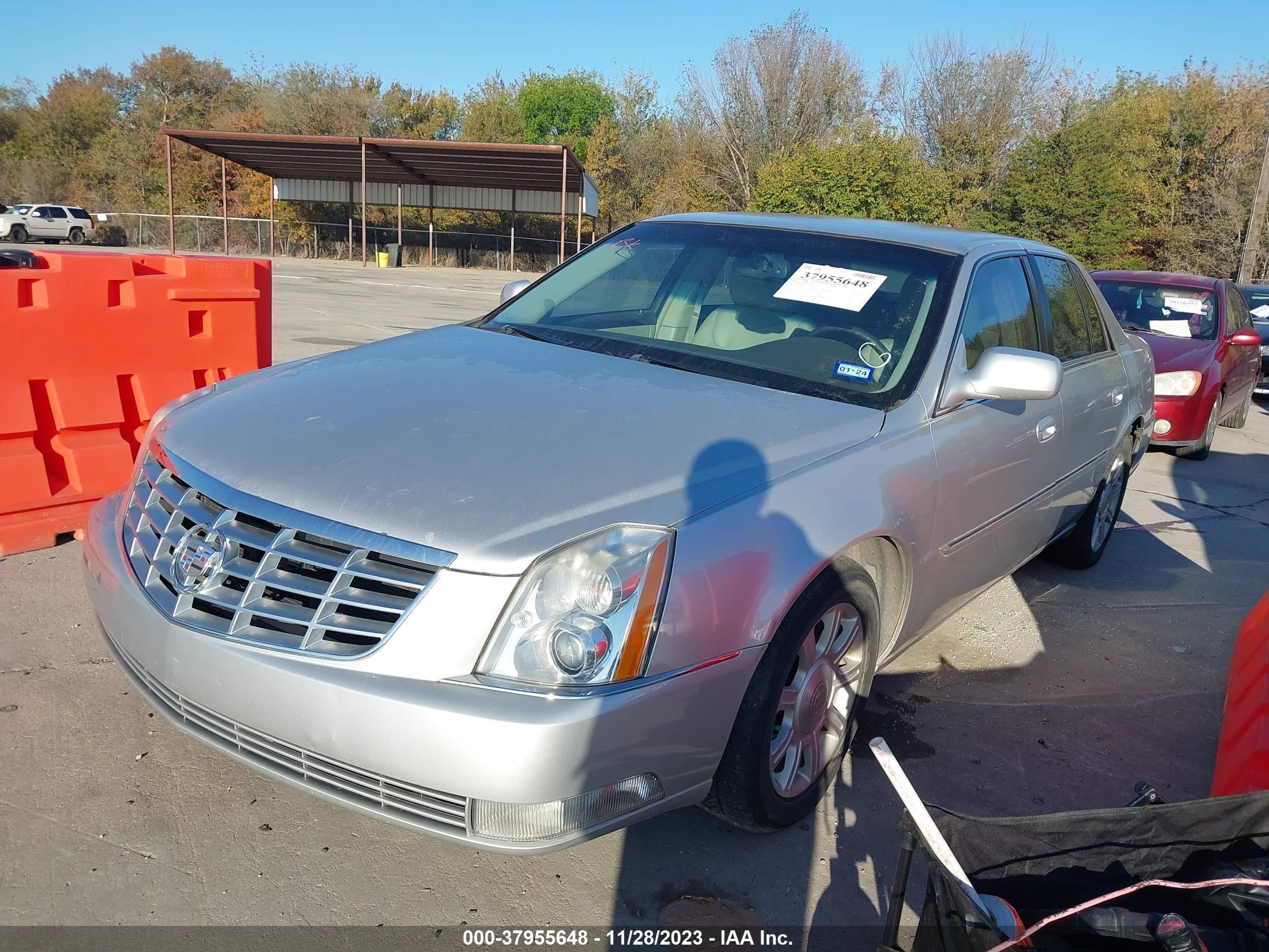 Photo 1 VIN: 1G6KA5EY2AU122096 - CADILLAC DTS 