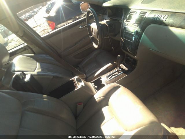 Photo 4 VIN: 1G6KA5EY3AU124536 - CADILLAC DTS 