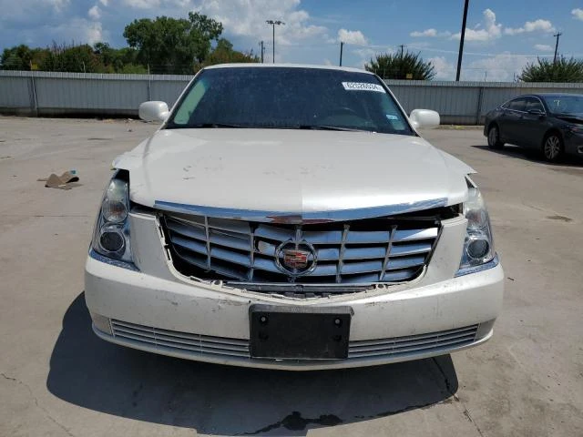 Photo 4 VIN: 1G6KA5EY5AU133318 - CADILLAC DTS 