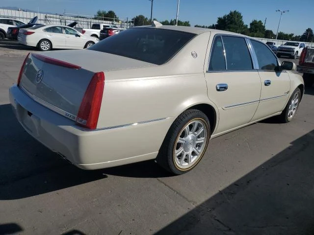 Photo 2 VIN: 1G6KA5EY7AU128802 - CADILLAC DTS 