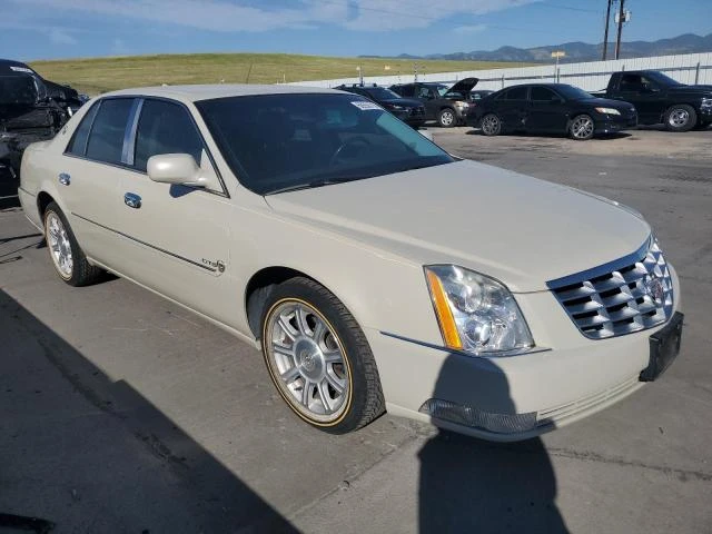 Photo 3 VIN: 1G6KA5EY7AU128802 - CADILLAC DTS 