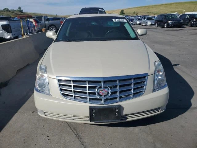 Photo 4 VIN: 1G6KA5EY7AU128802 - CADILLAC DTS 