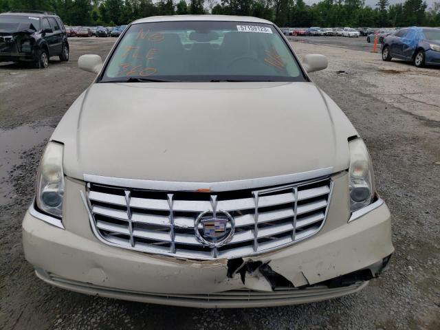 Photo 4 VIN: 1G6KA5EY9AU102718 - CADILLAC DTS 