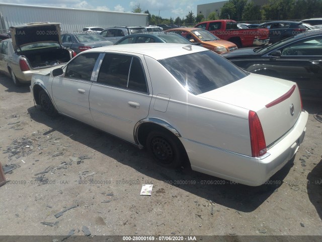 Photo 2 VIN: 1G6KA5EYXAU123142 - CADILLAC DTS 