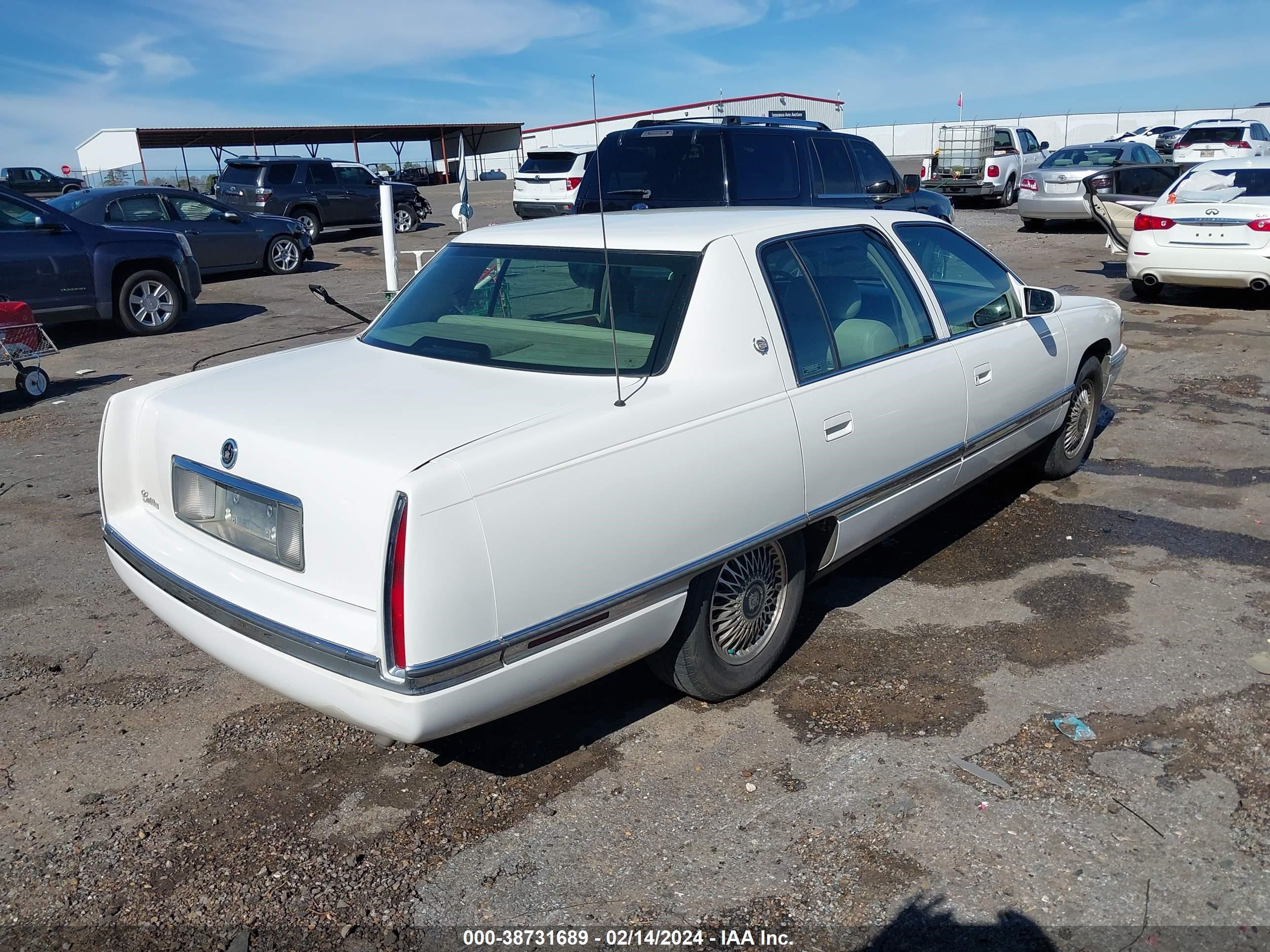 Photo 3 VIN: 1G6KD52B2SU283704 - CADILLAC DE VILLE 