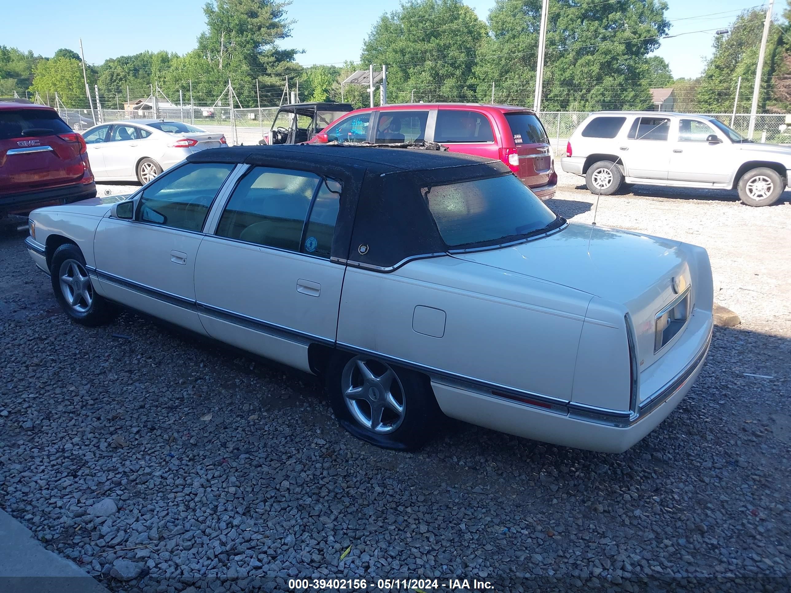 Photo 2 VIN: 1G6KD52B7RU300507 - CADILLAC DE VILLE 