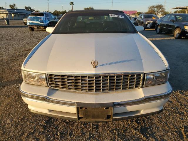 Photo 4 VIN: 1G6KD52Y9TU305946 - CADILLAC DEVILLE 